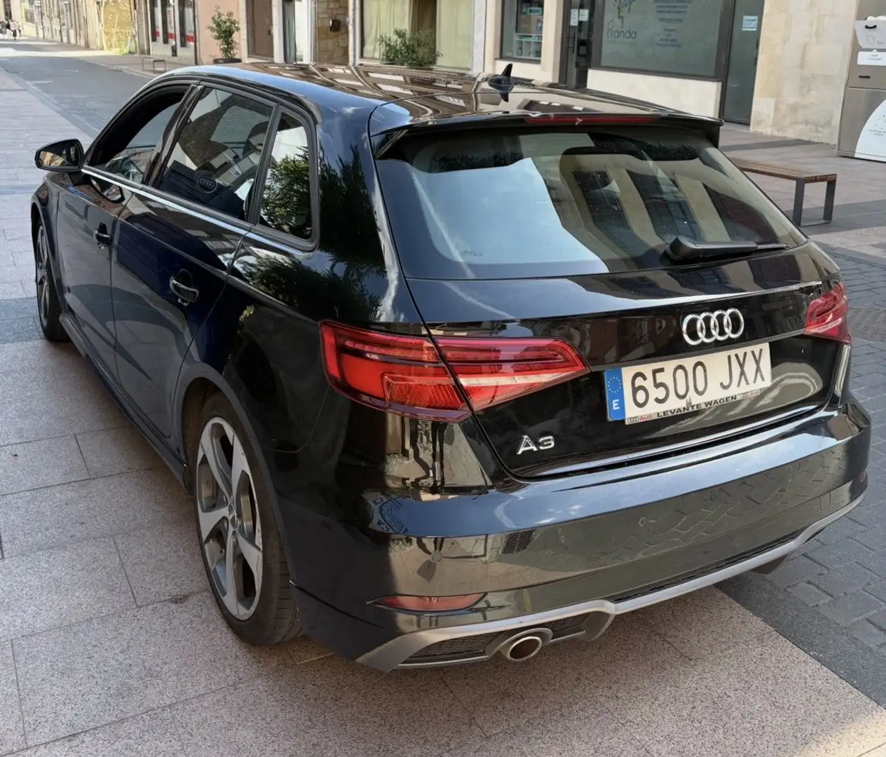 Audi A3 Sportback 1.6TDI S Line Edition 85kW - 1