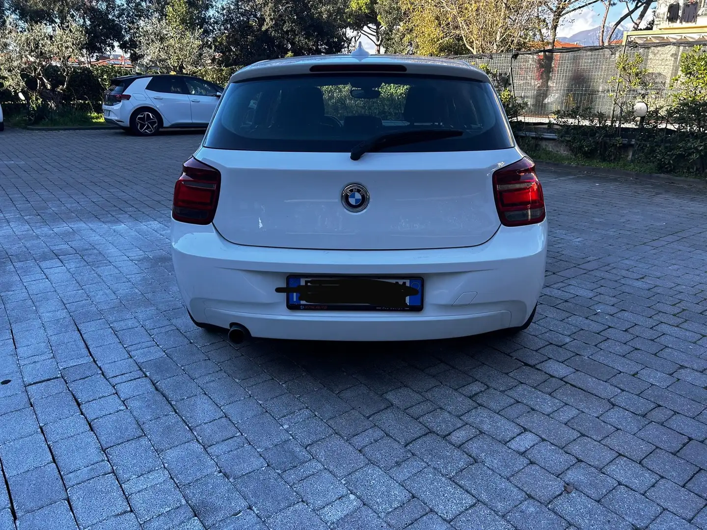 BMW 118 118d 5p Urban Bianco - 2