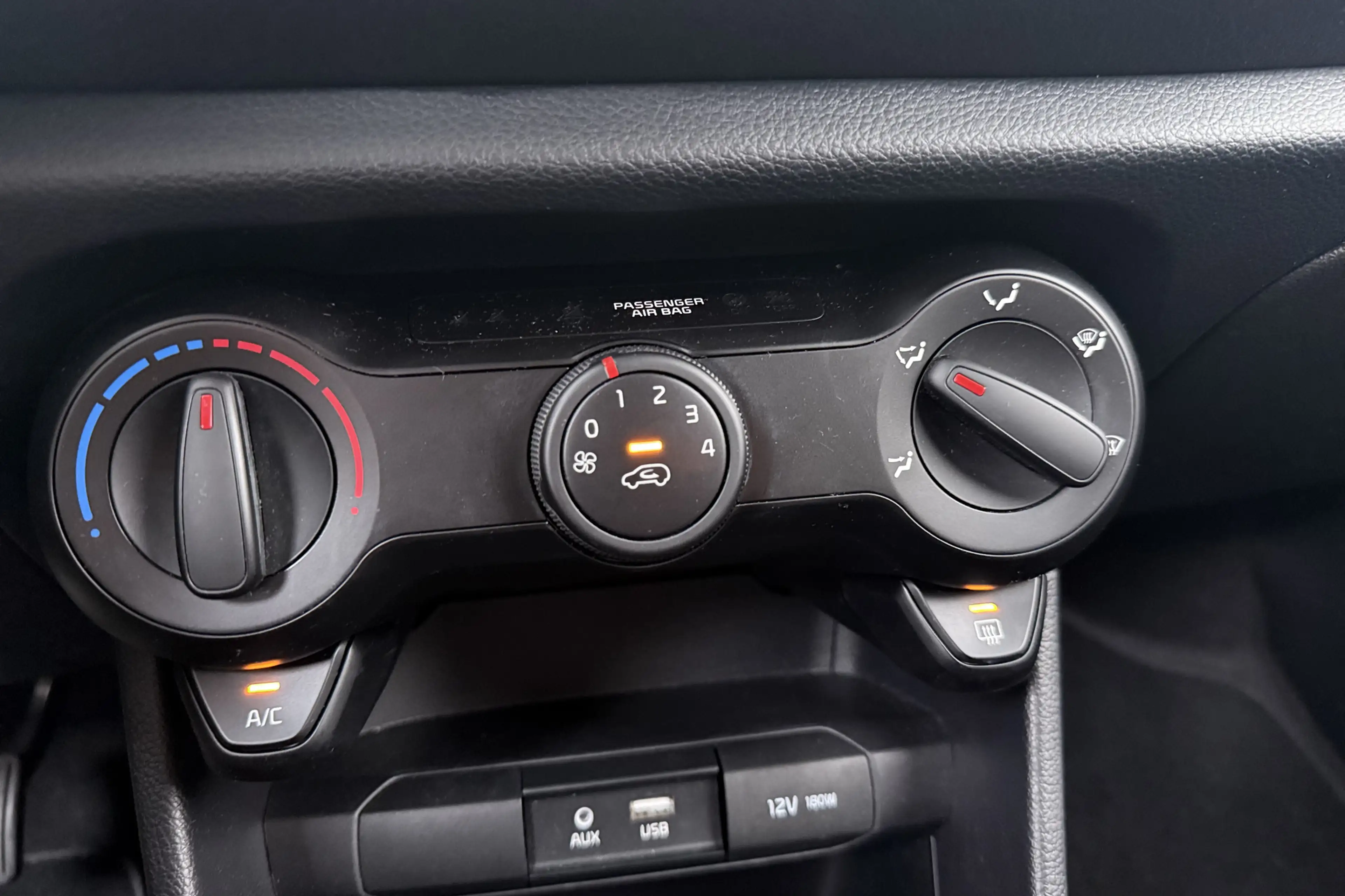 Kia Picanto 1.0 ComfortPlusLine Carplay Camera Cruise IQIQIQIQ — photo 25