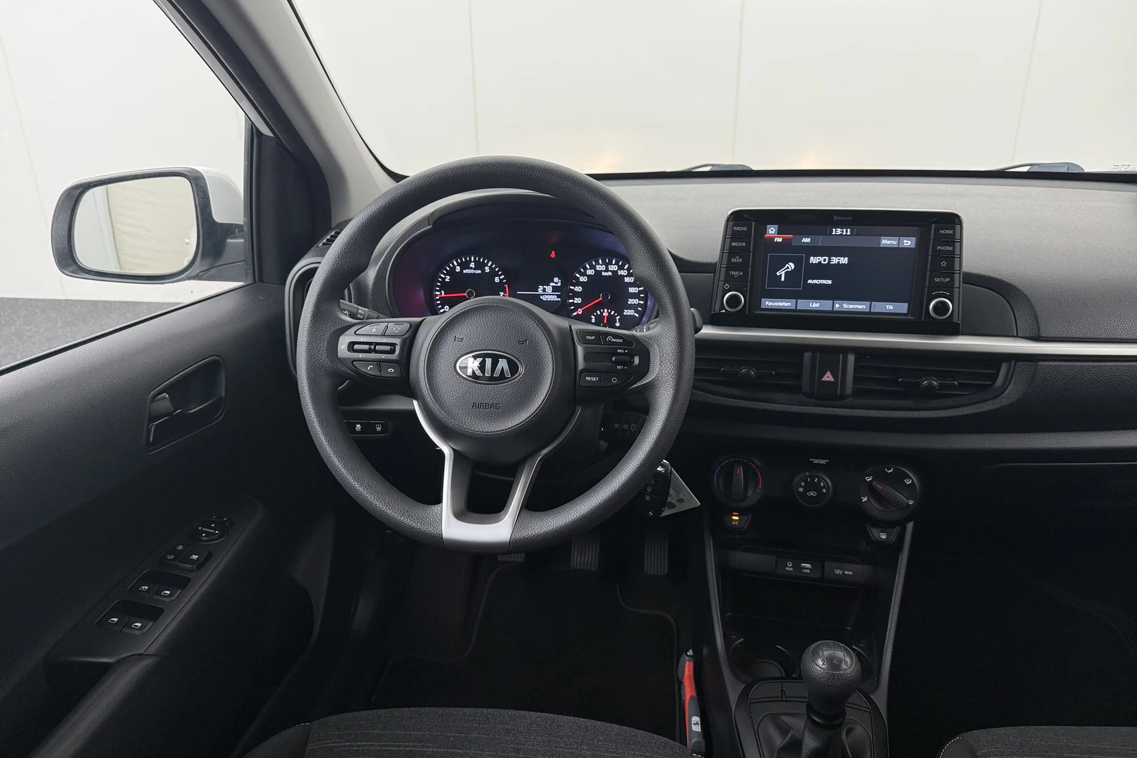 Kia Picanto 1.0 ComfortPlusLine Carplay Camera Cruise IQIQIQIQ — photo 8