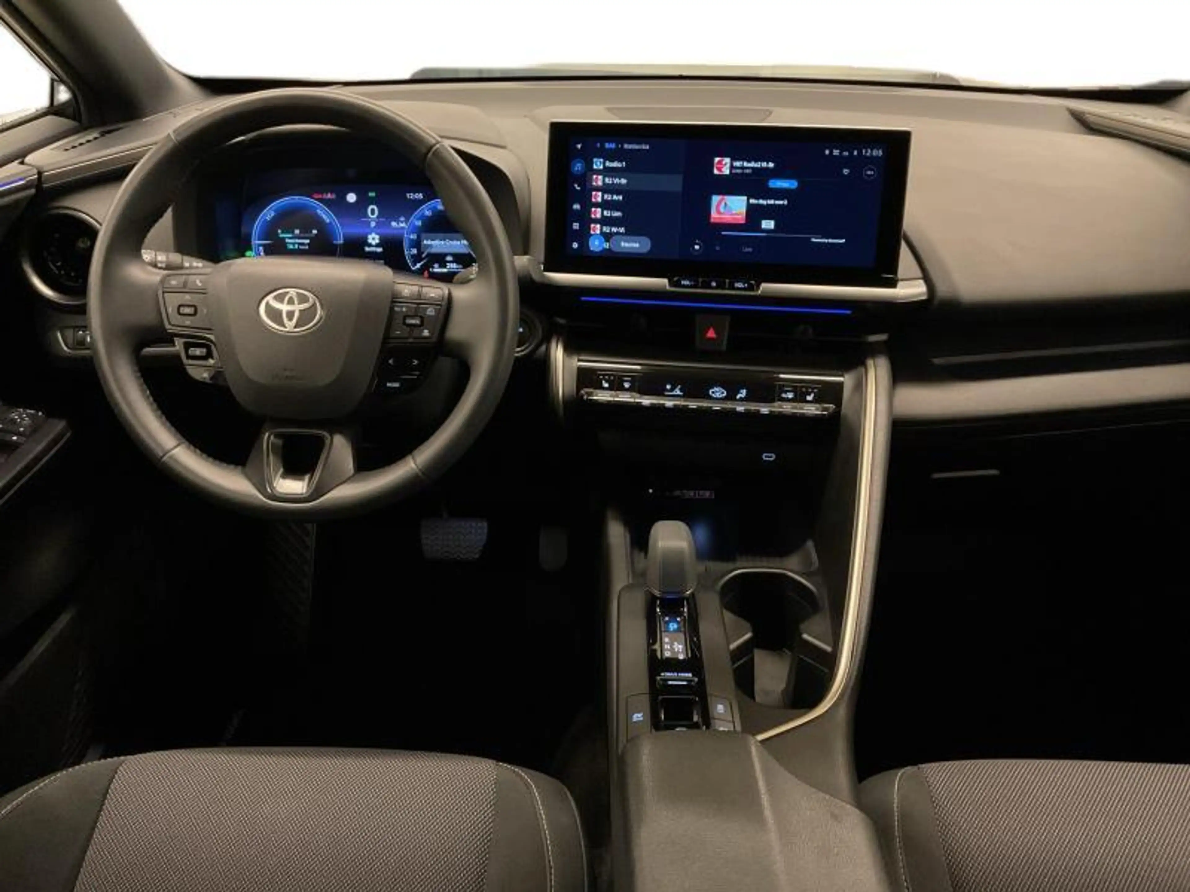 Toyota C-HR 140hp HEV Premium BiTone | carplay | camera — photo 7