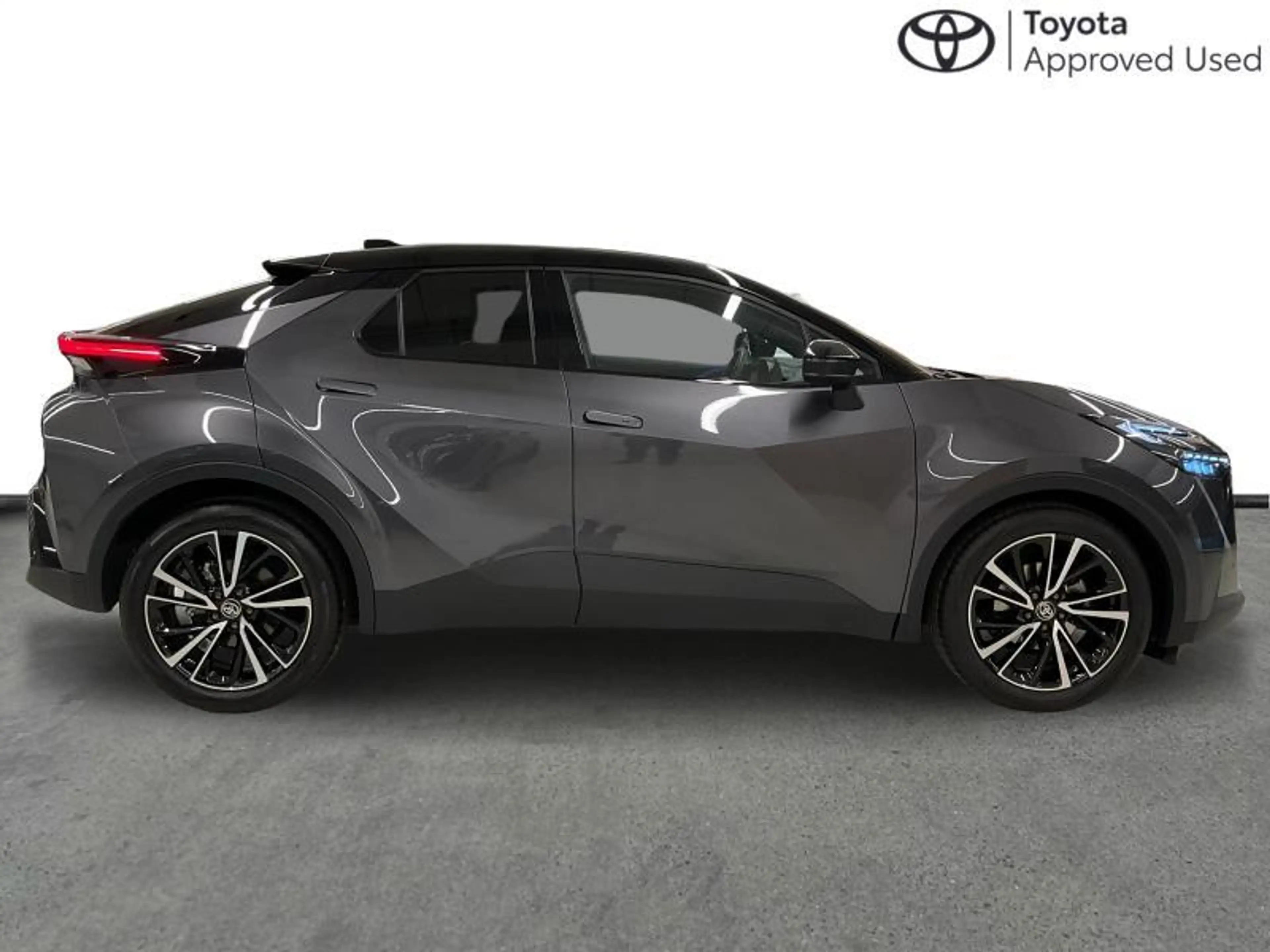 Toyota C-HR 140hp HEV Premium BiTone | carplay | camera — photo 14