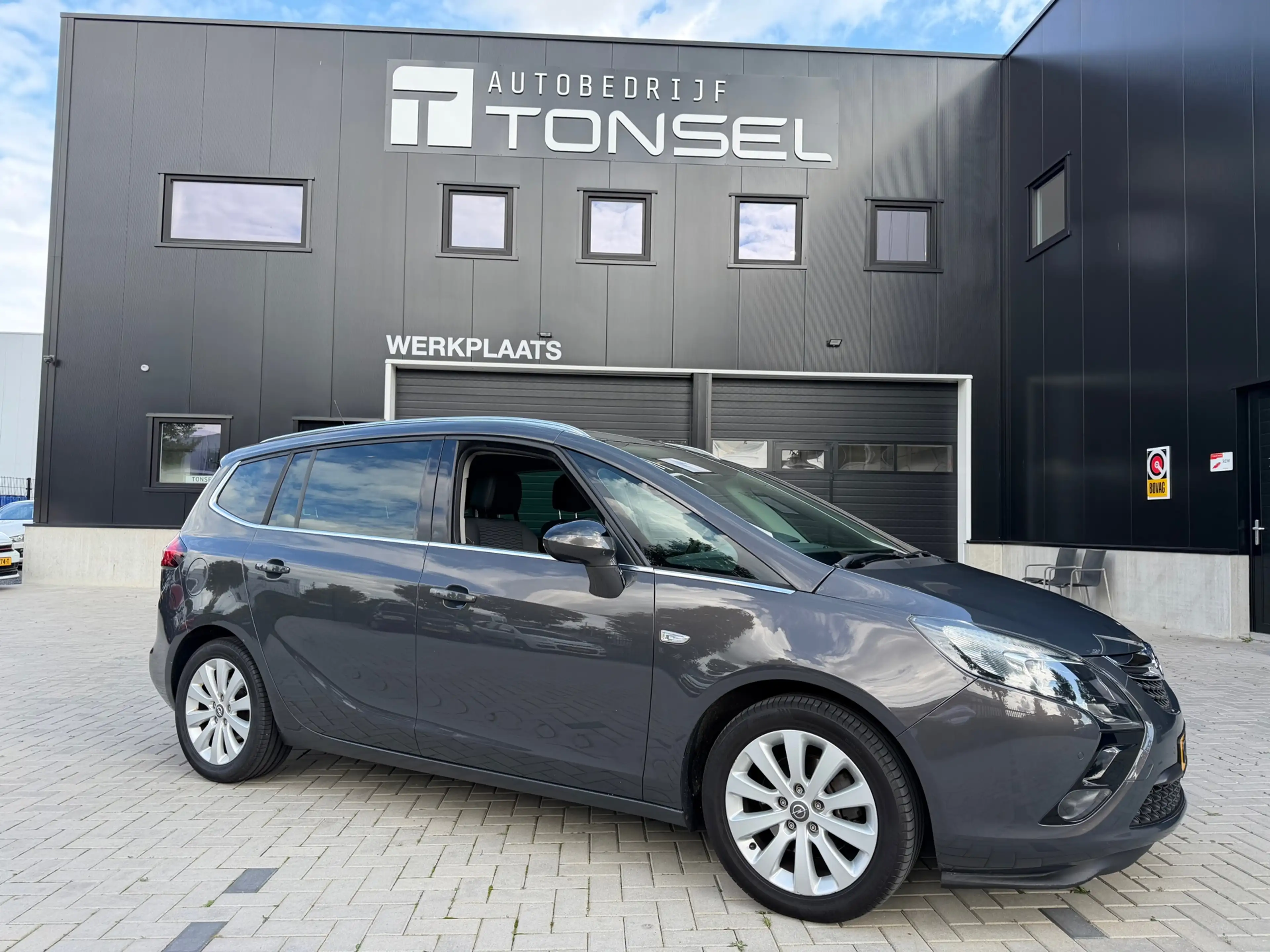 Opel Zafira Tourer 1.4 Cosmo 7p. / Cruise / Climate / PDC V+A / 17" I — photo 6