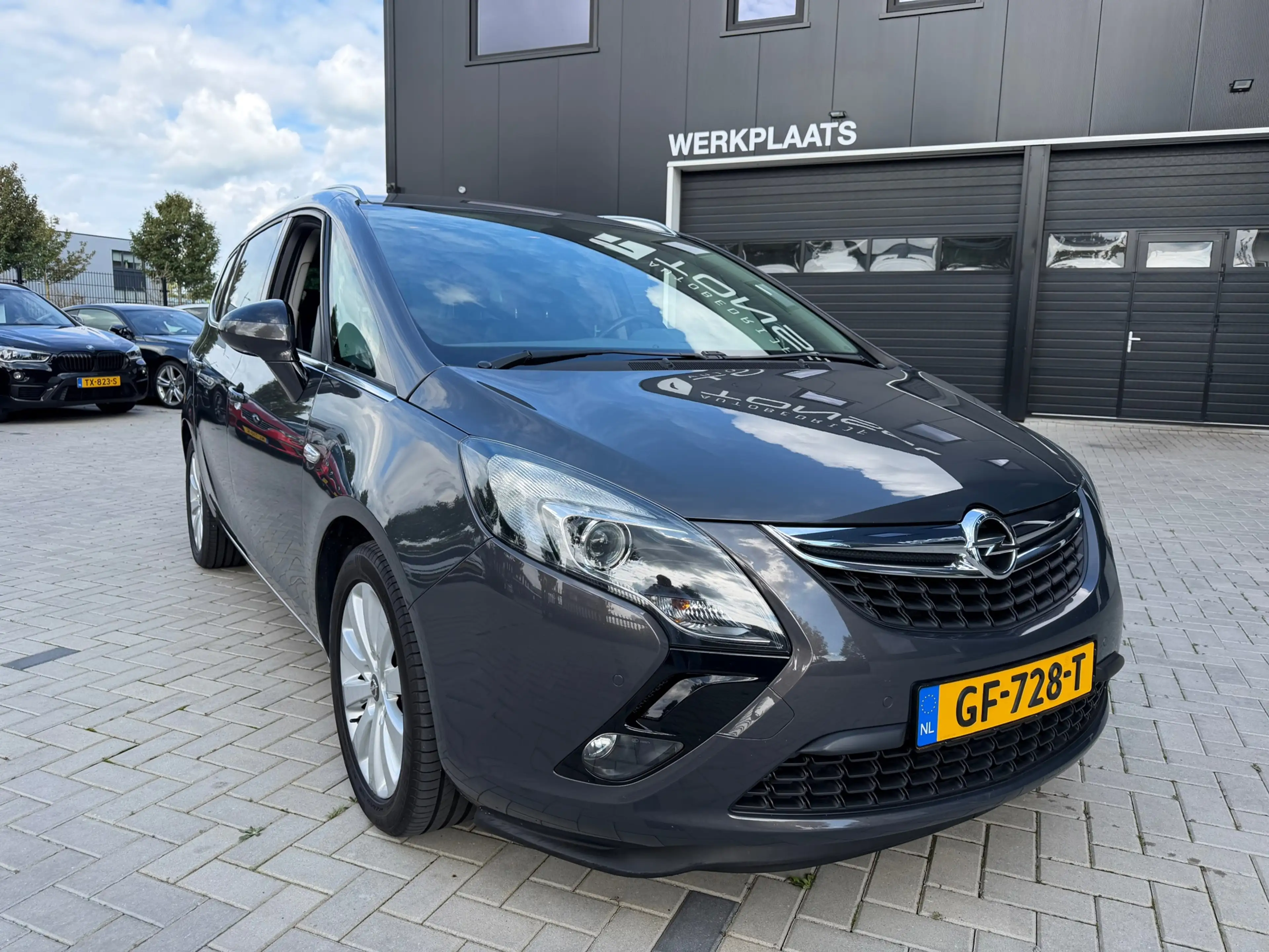 Opel Zafira Tourer 1.4 Cosmo 7p. / Cruise / Climate / PDC V+A / 17" I — photo 4