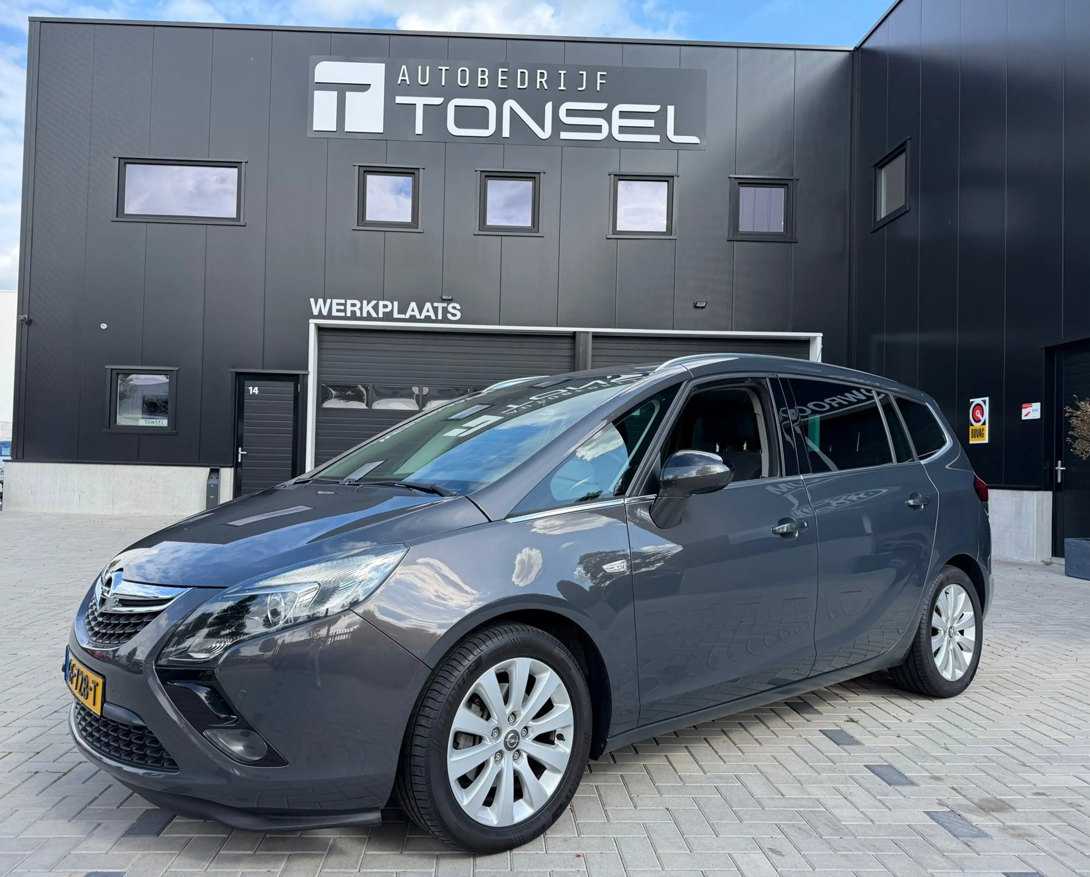 Opel Zafira Tourer 1.4 Cosmo 7p. / Cruise / Climate / PDC V+A / 17" I