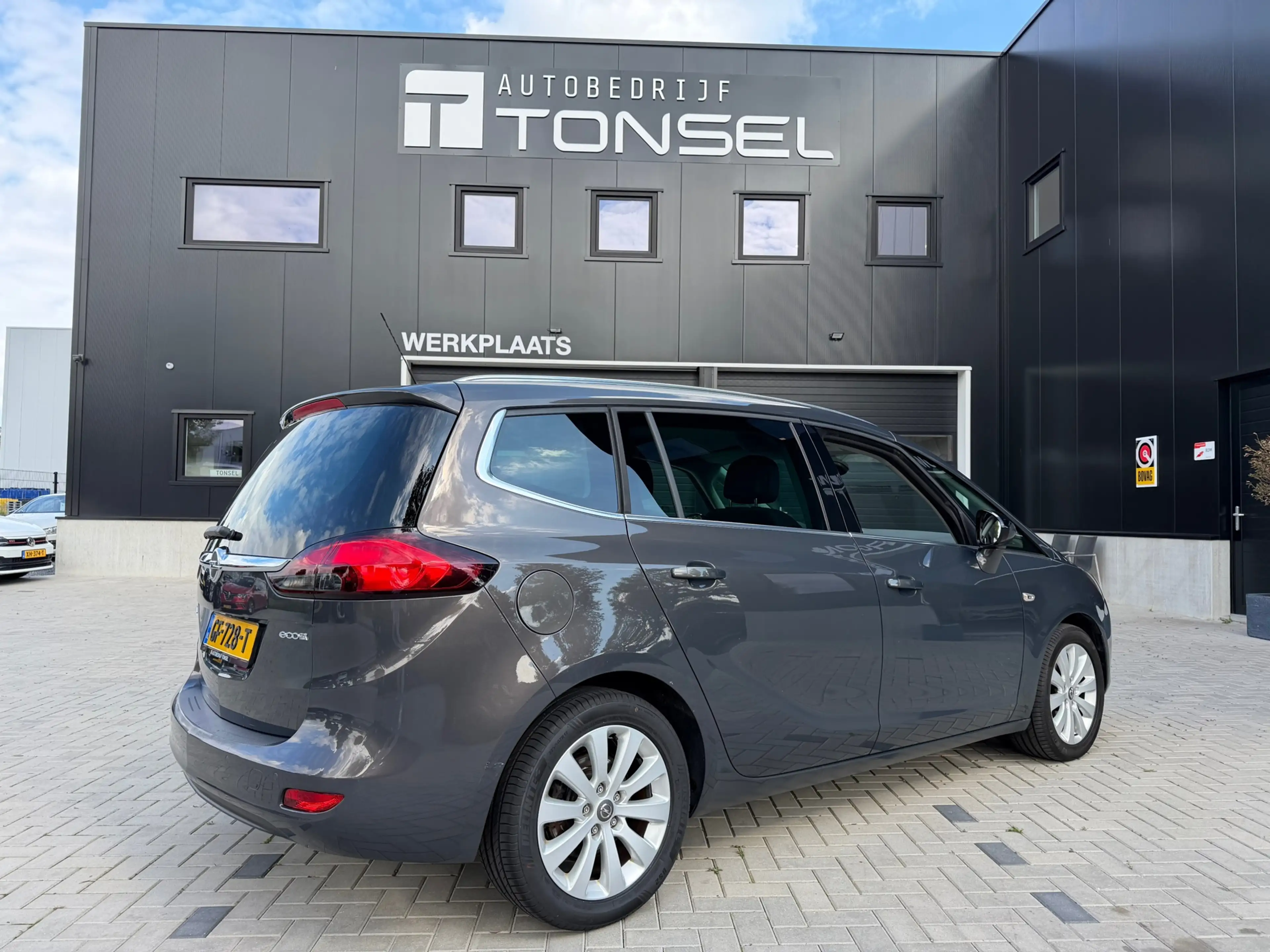 Opel Zafira Tourer 1.4 Cosmo 7p. / Cruise / Climate / PDC V+A / 17" I — photo 8