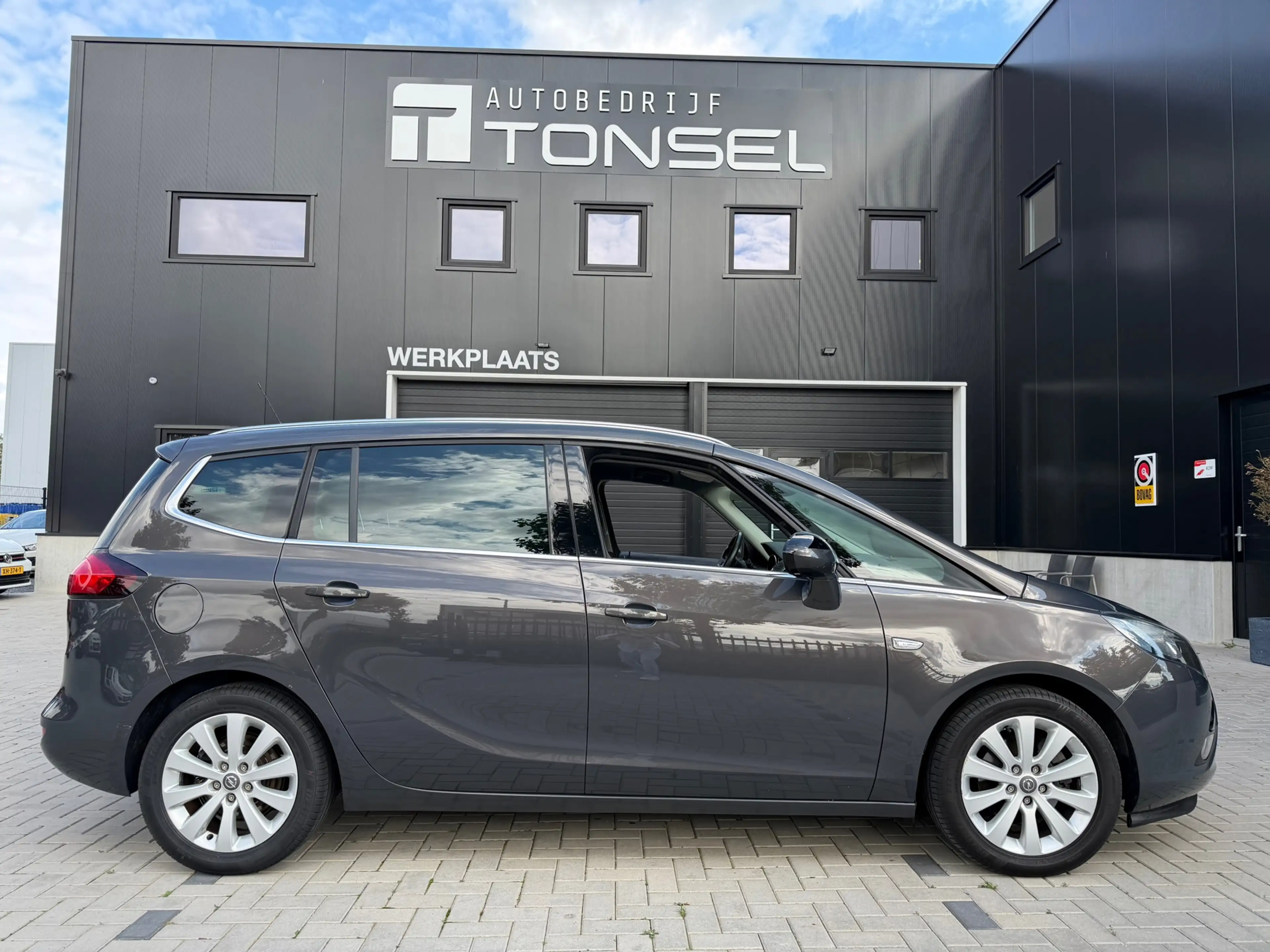 Opel Zafira Tourer 1.4 Cosmo 7p. / Cruise / Climate / PDC V+A / 17" I — photo 7