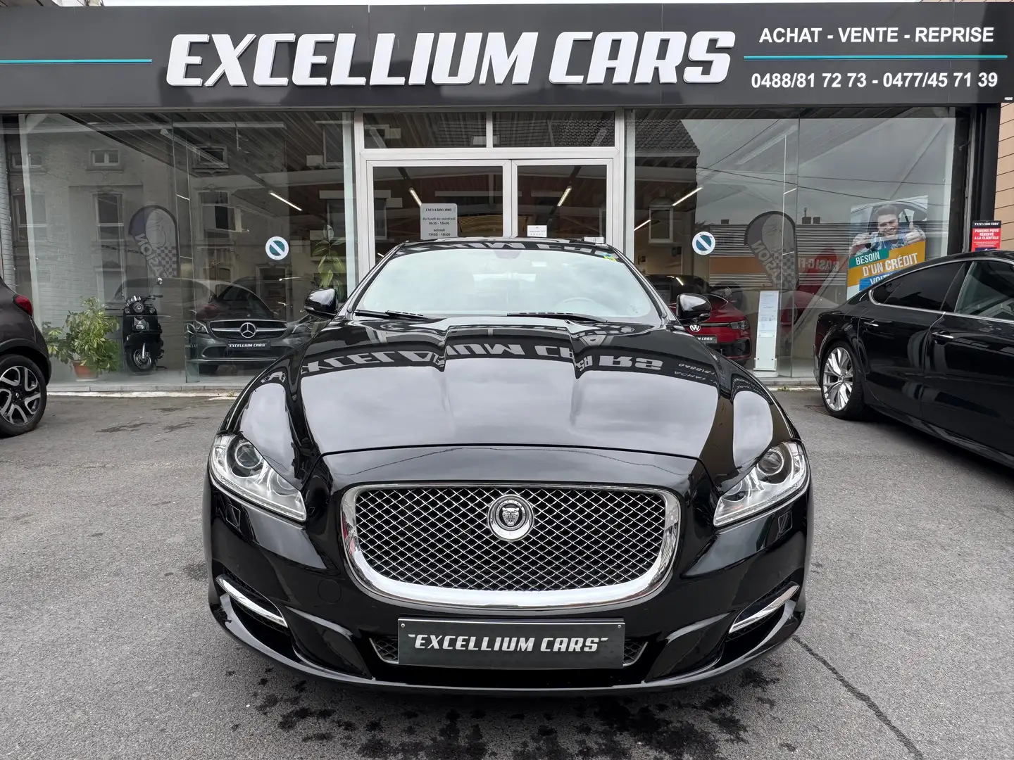 Jaguar XJ XJ 3.0D V6 Toit Pano Cuir Full Options Camera Noir - 2