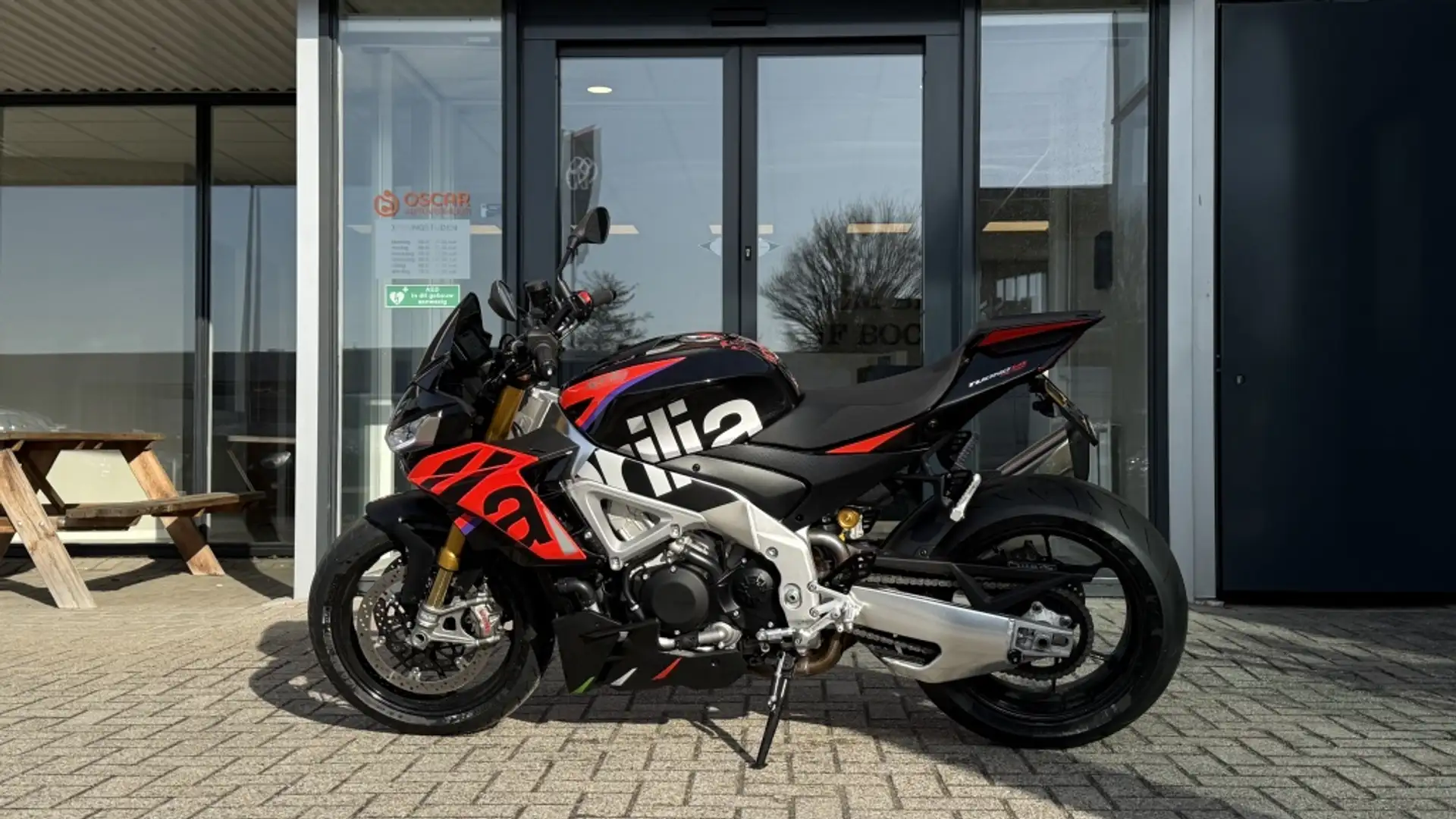 Aprilia Tuono Tour V4 1100 E Factory Negro - 2