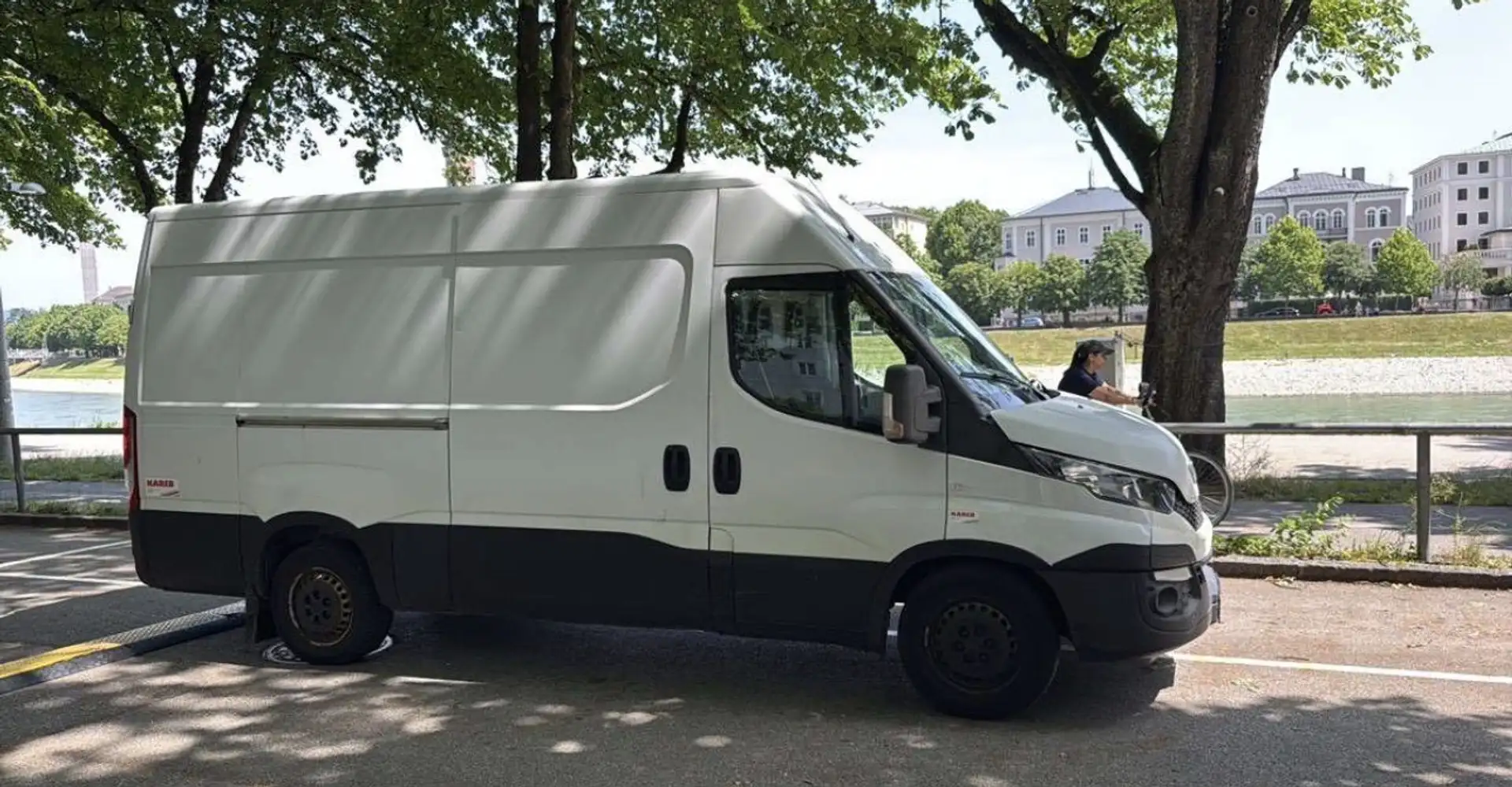 Iveco Daily FGN 35 C 13 V13 H3 QUAD-LEAF BVM6 Weiß - 1