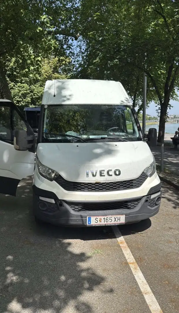 Iveco Daily FGN 35 C 13 V13 H3 QUAD-LEAF BVM6 Weiß - 2