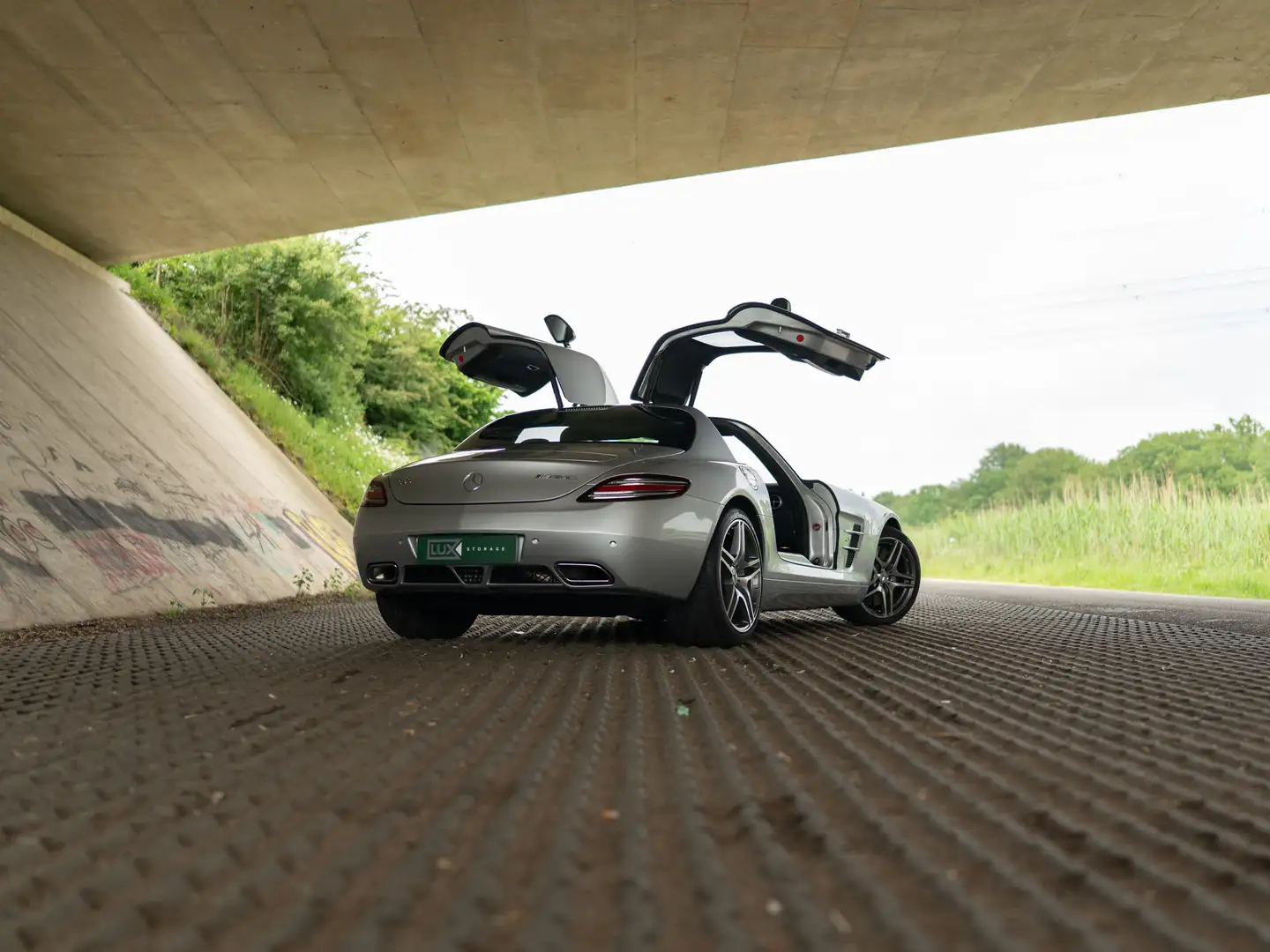 Mercedes-Benz SLS AMG Zilver - 2