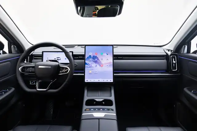 Jaecoo J7 view 4