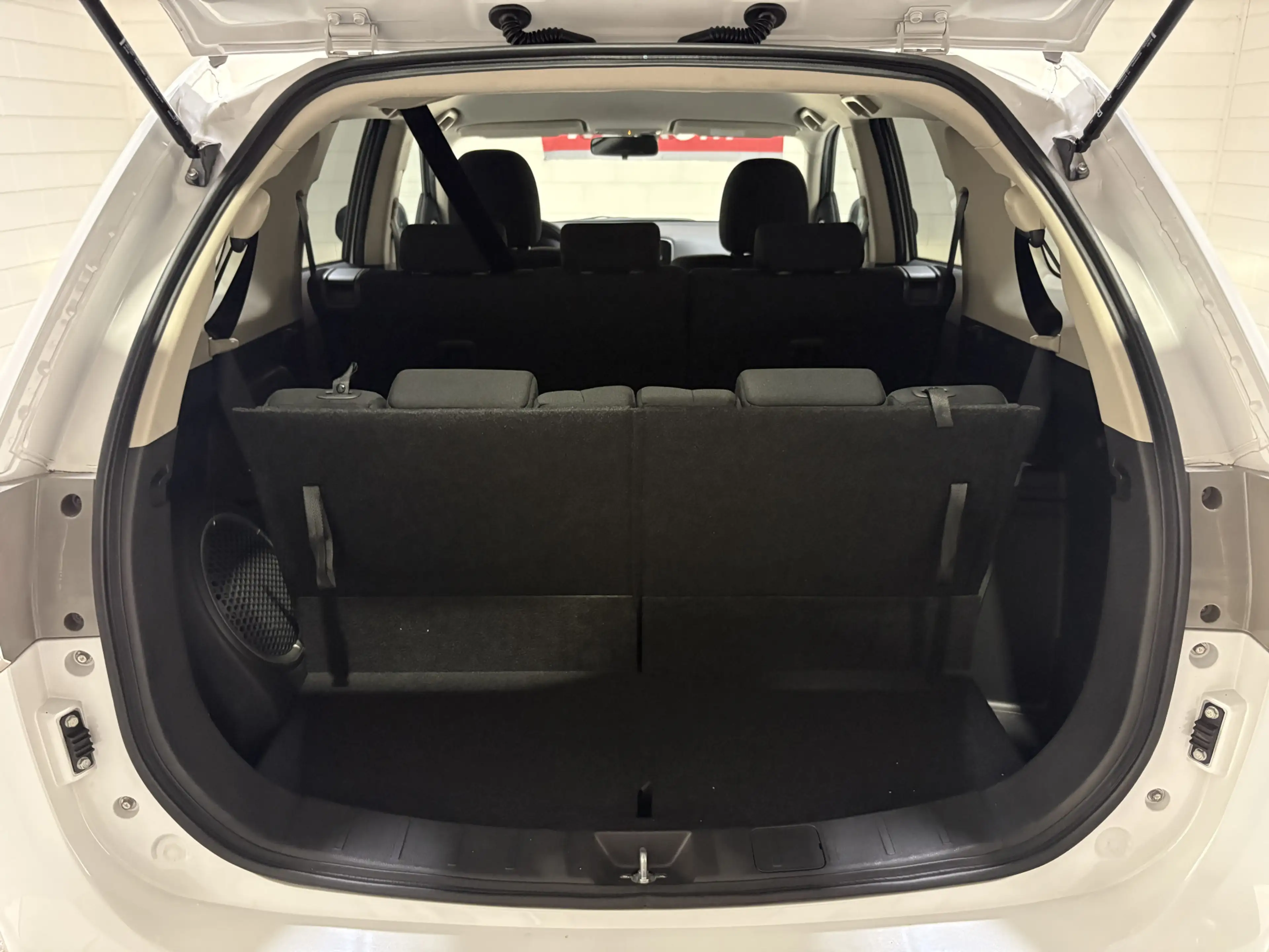 Mitsubishi Outlander 2.0 Intense+, Automaat, 7 persoons, Clima, Cruise, — photo 10