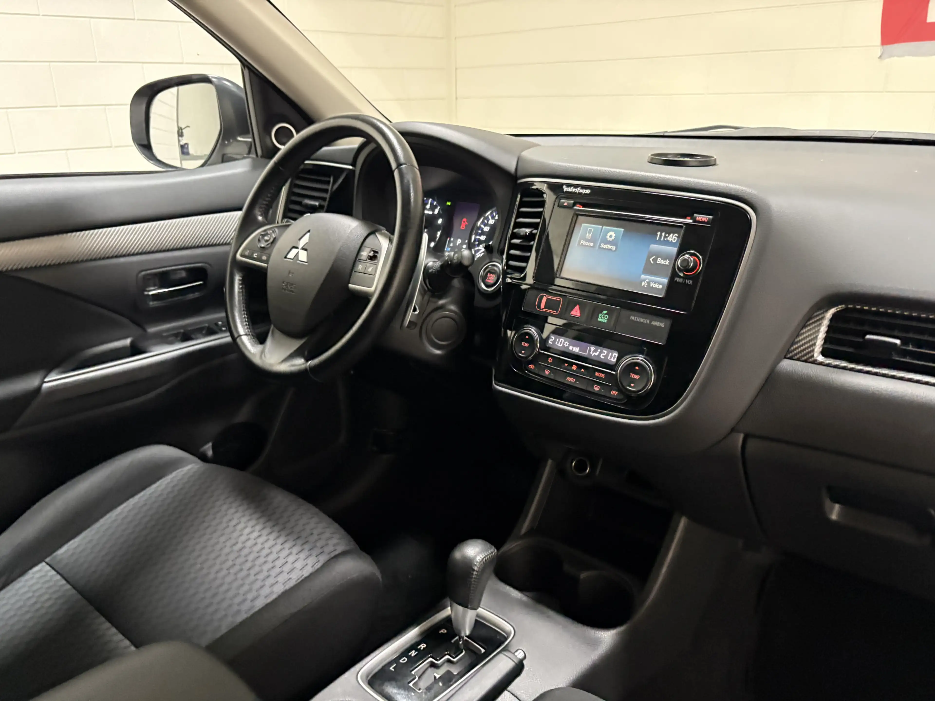 Mitsubishi Outlander 2.0 Intense+, Automaat, 7 persoons, Clima, Cruise, — photo 13