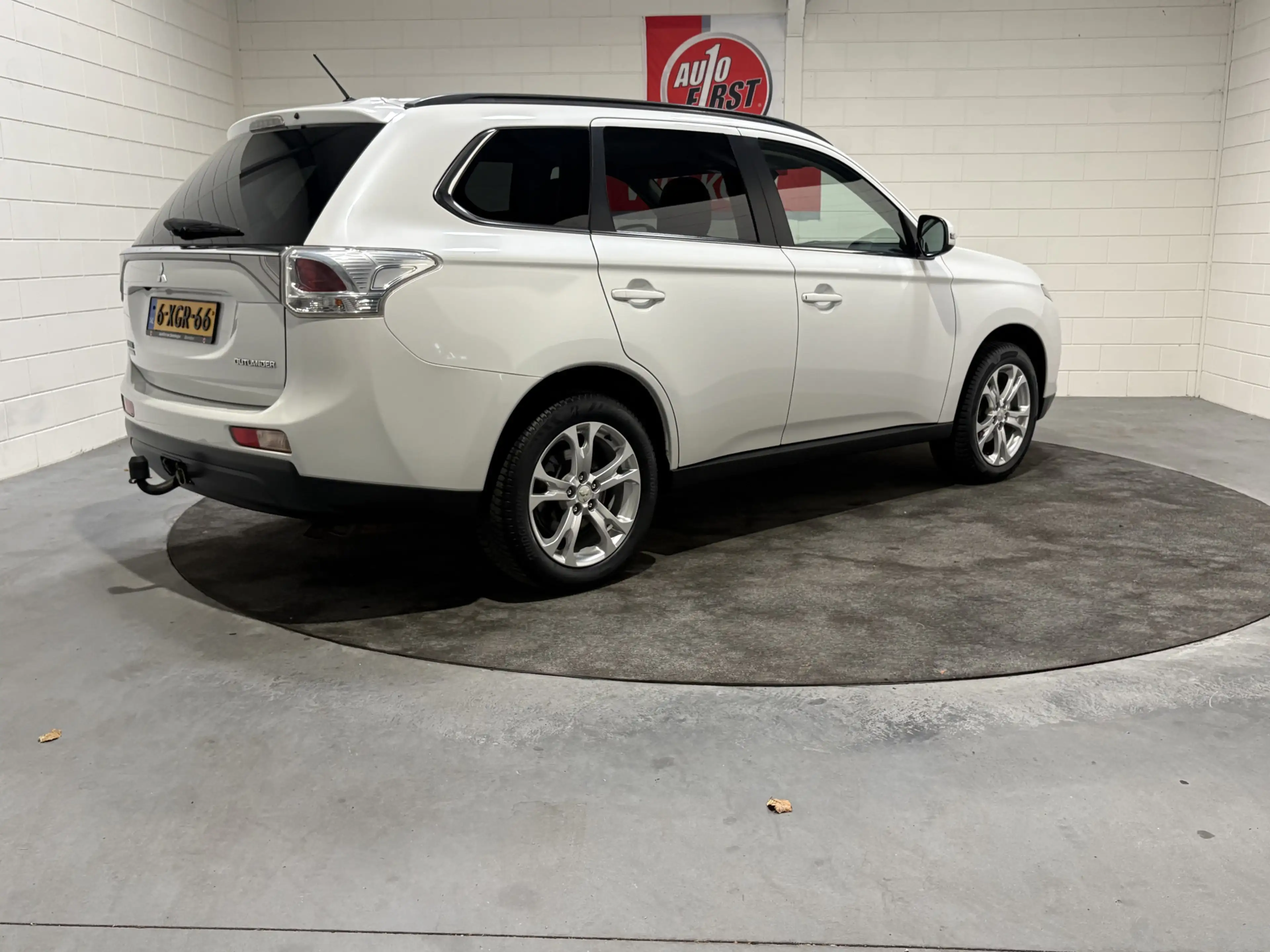 Mitsubishi Outlander 2.0 Intense+, Automaat, 7 persoons, Clima, Cruise, — photo 4