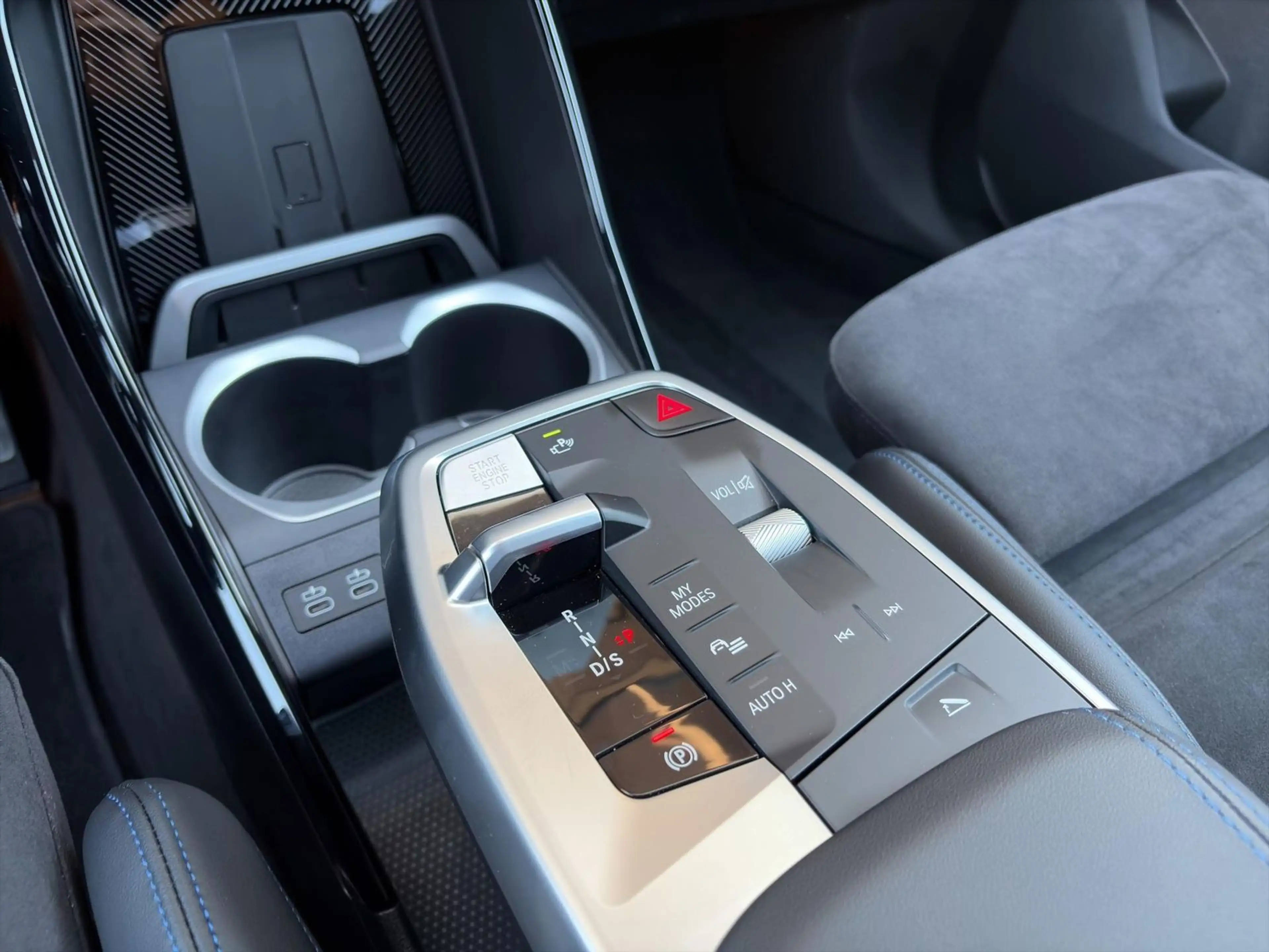 BMW X1 sDrive 18i M Sport 18" aLED Keyless Kamera — photo 13