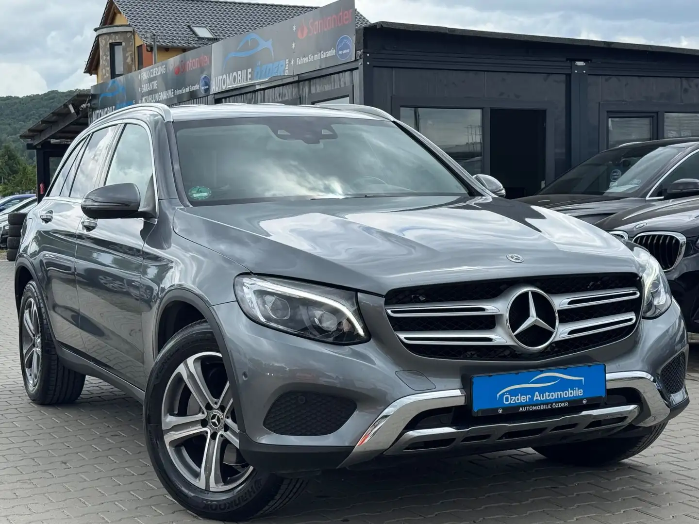 Mercedes-Benz GLC 220 d 4Matic+HUD+Garantie+Finanzierung+ Grau - 1