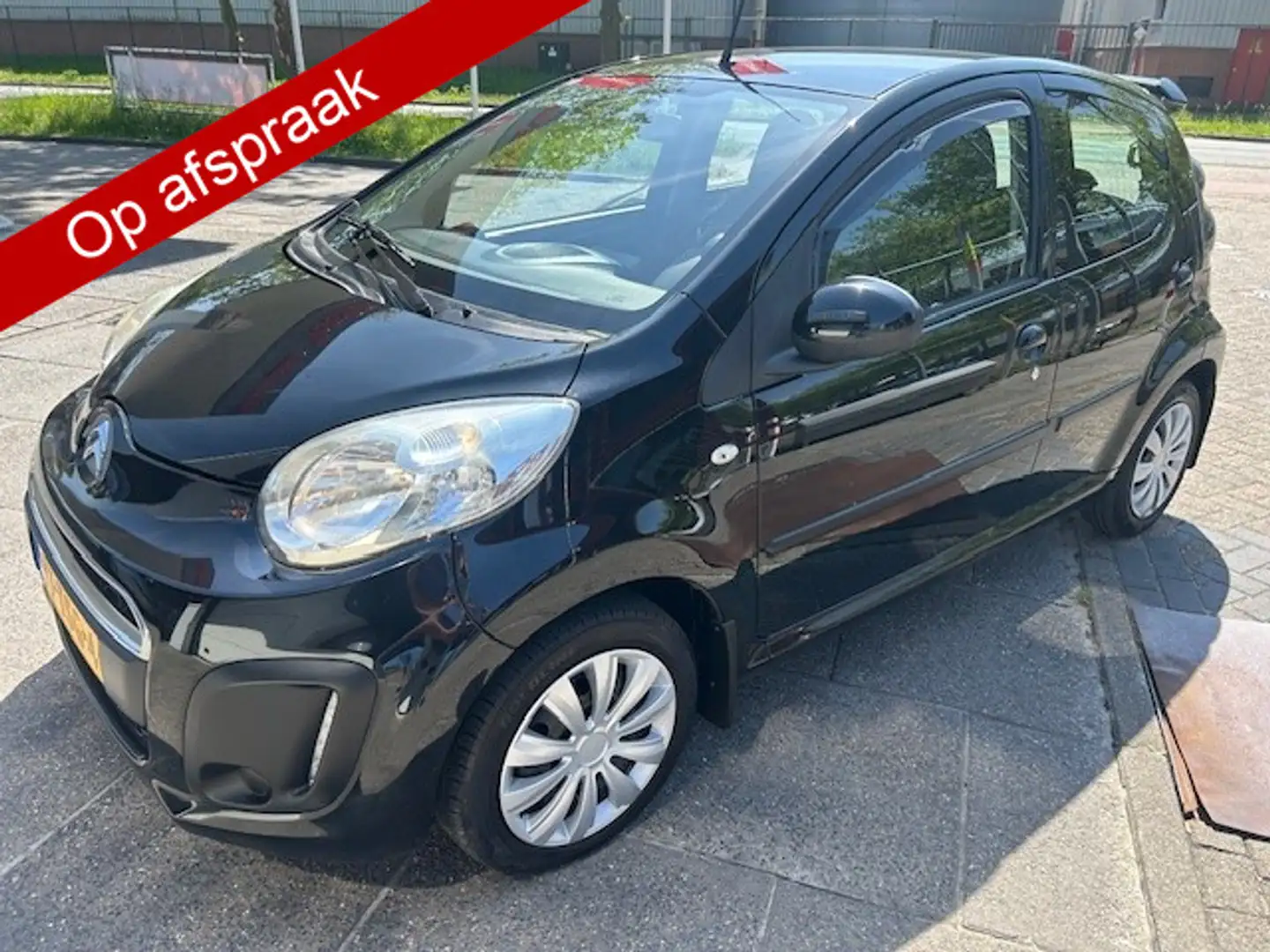 Citroen C1 1.0 Attraction AIRCO I ELKTRISCHE RAMEN I NAVIGATI Noir - 1