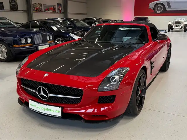 Mercedes-Benz SLS