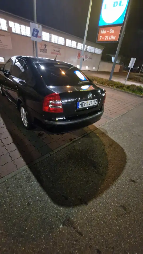 Skoda Octavia 2.0 FSI Ambiente - 2