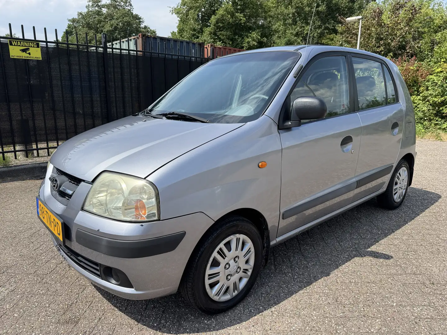 Hyundai Atos 1.1i Active Cool Airco/PDC/CV/StrBkr Grijs - 1