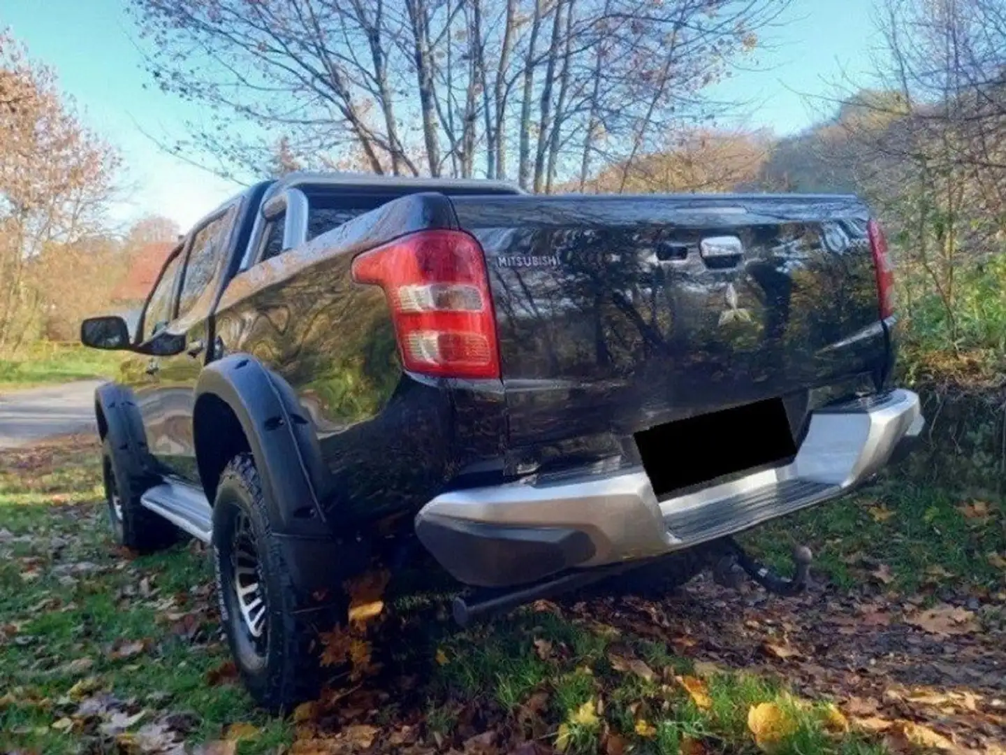 Mitsubishi L200 L200 Pick Up 4x4 S Schwarz - 2