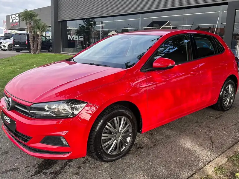 VOLKSWAGEN Polo