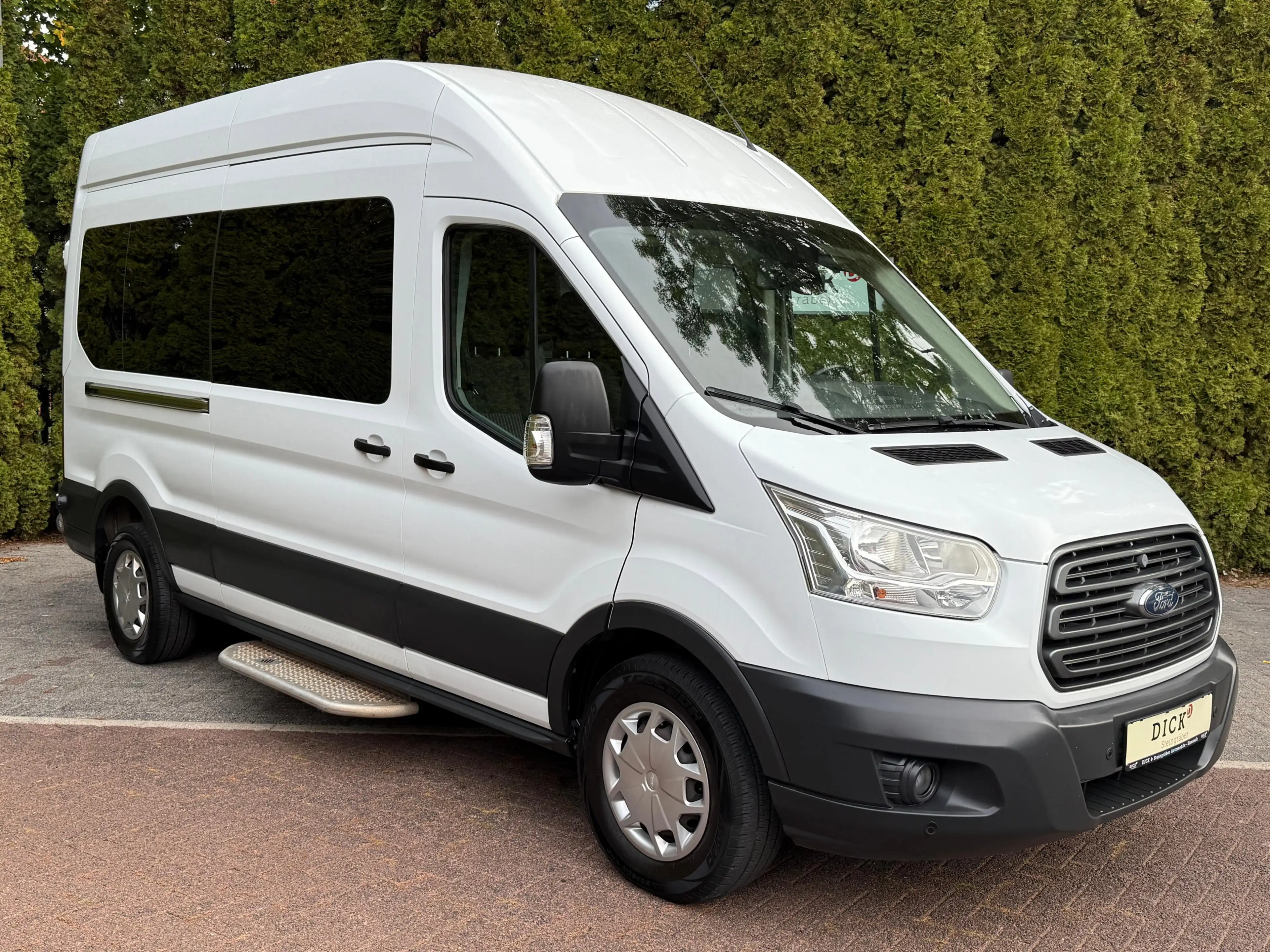 Ford Transit 2.0TDCi 350 L3H3 9-Sitz+ROLLSTUHLRAMPE+