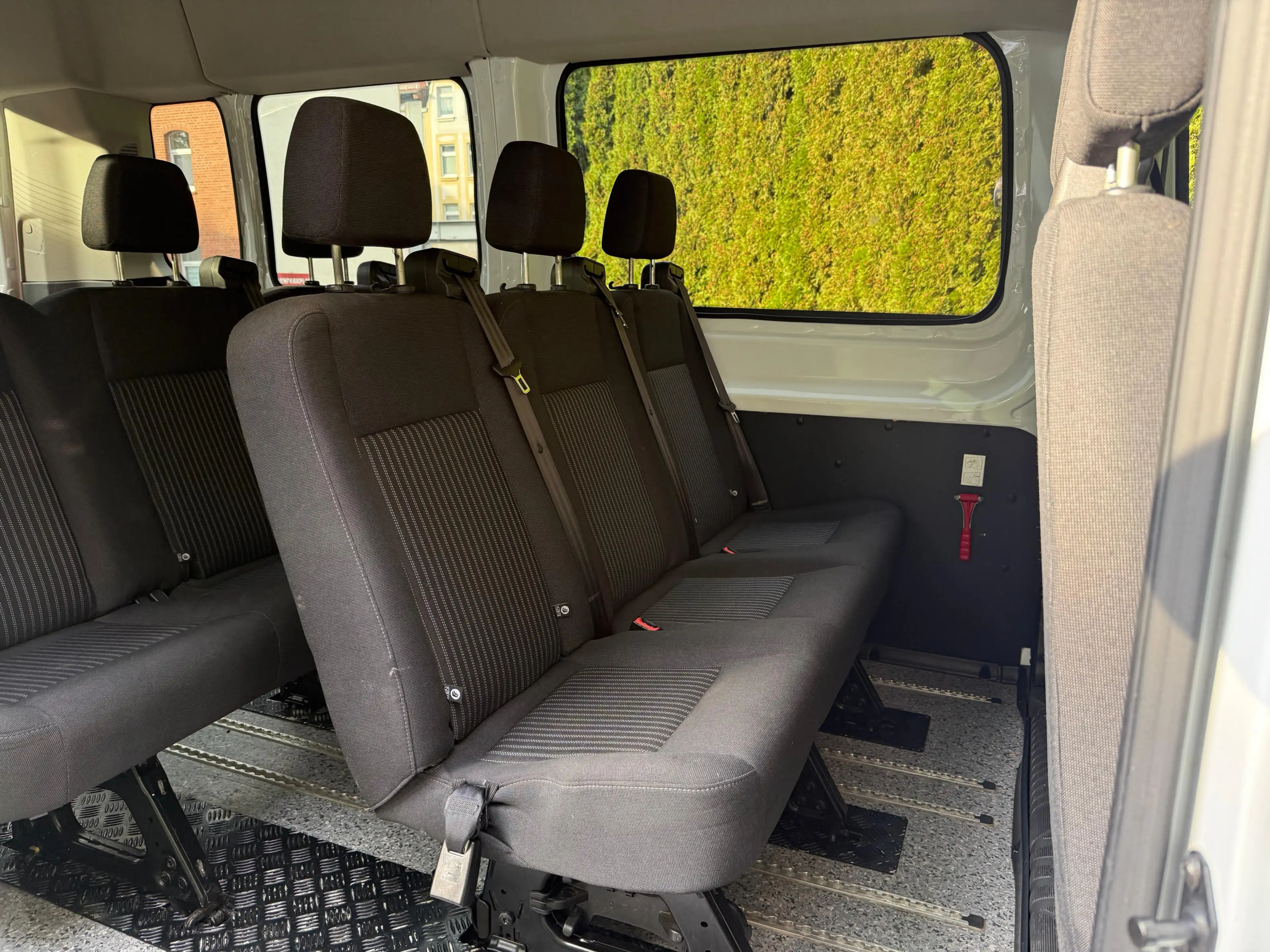 Ford Transit 2.0TDCi 350 L3H3 9-Sitz+ROLLSTUHLRAMPE+ — photo 11
