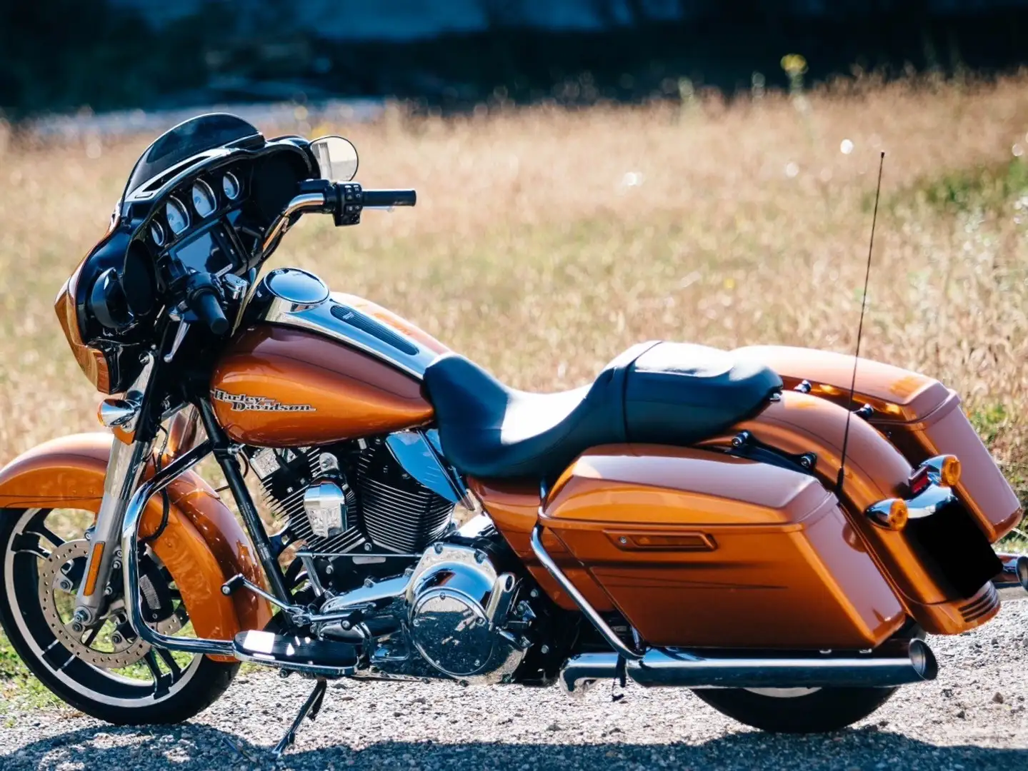 Harley-Davidson Street Glide Portocaliu - 2