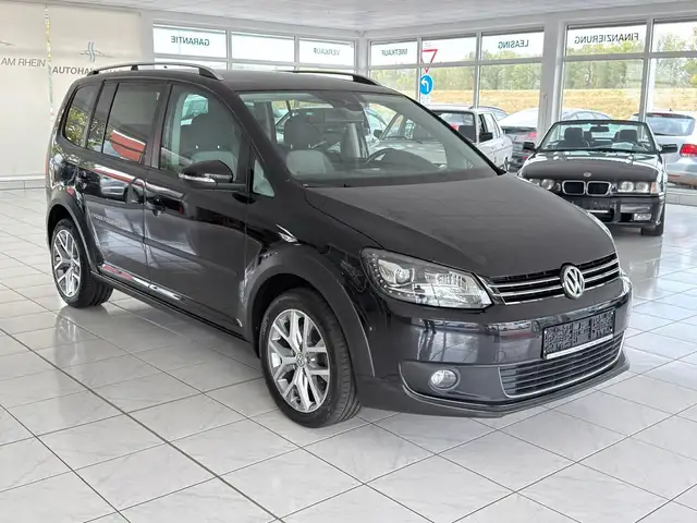Volkswagen Touran CrossTouran+Automatik+Nav+Xenon+Kamera+8xBereift