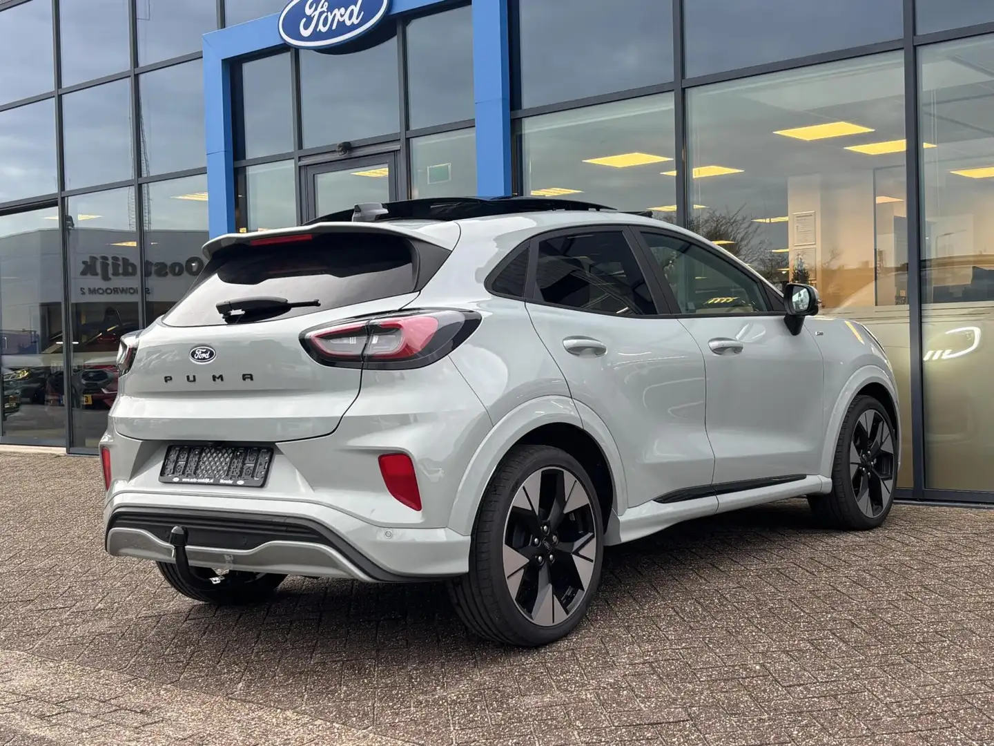 Ford Puma 1.0 EcoBoost Hybrid ST-Line X 155PK Automaat Afn. Grijs - 2