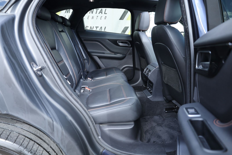 Jaguar F-Pace F-PACE Pure — photo 10