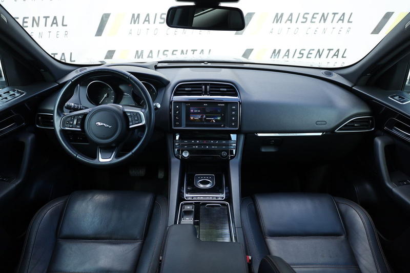 Jaguar F-Pace F-PACE Pure — photo 15