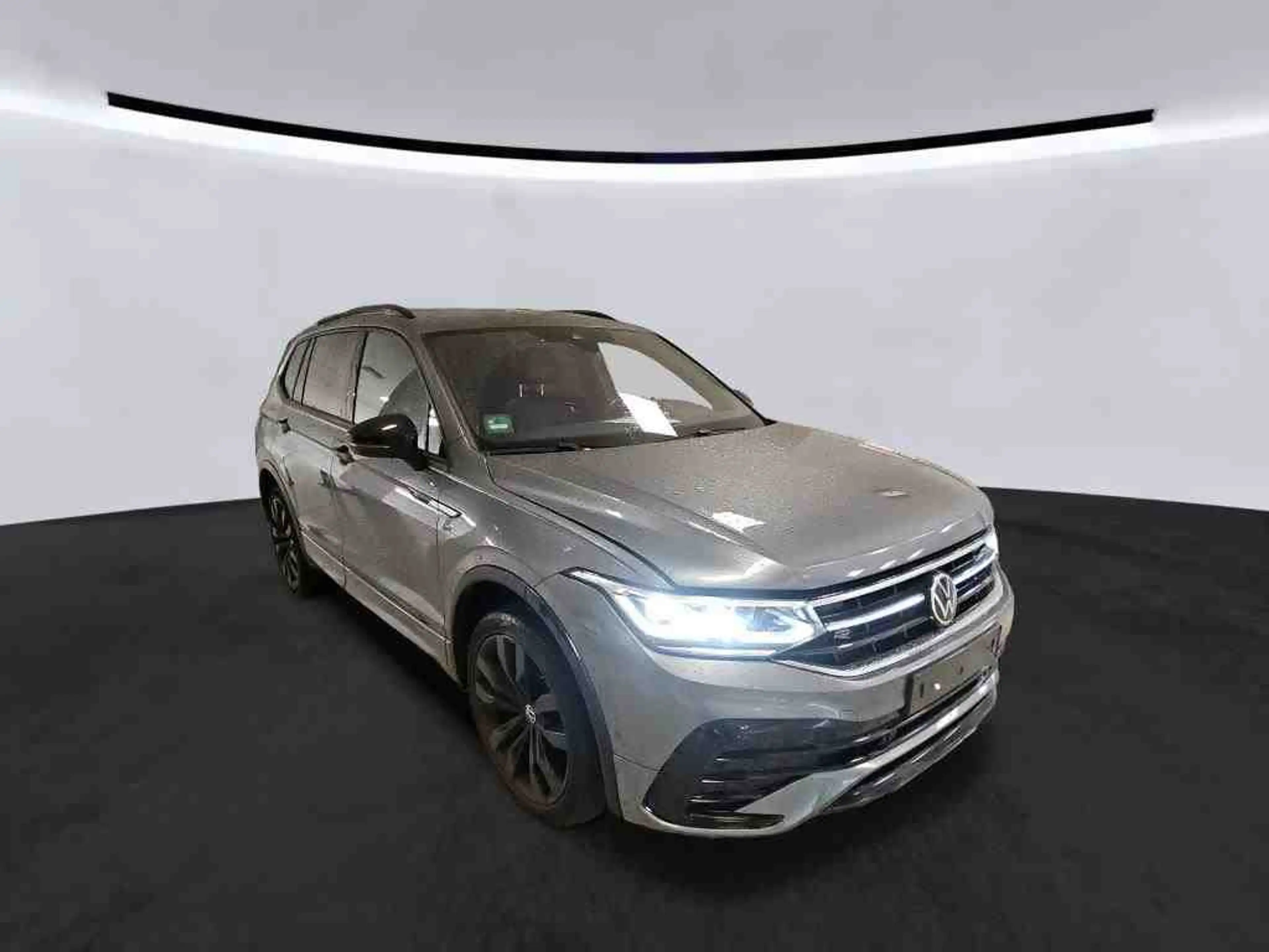 Volkswagen Tiguan Allspace R-Line CarPlay|DCC|AHK|HUD|LED — photo 5