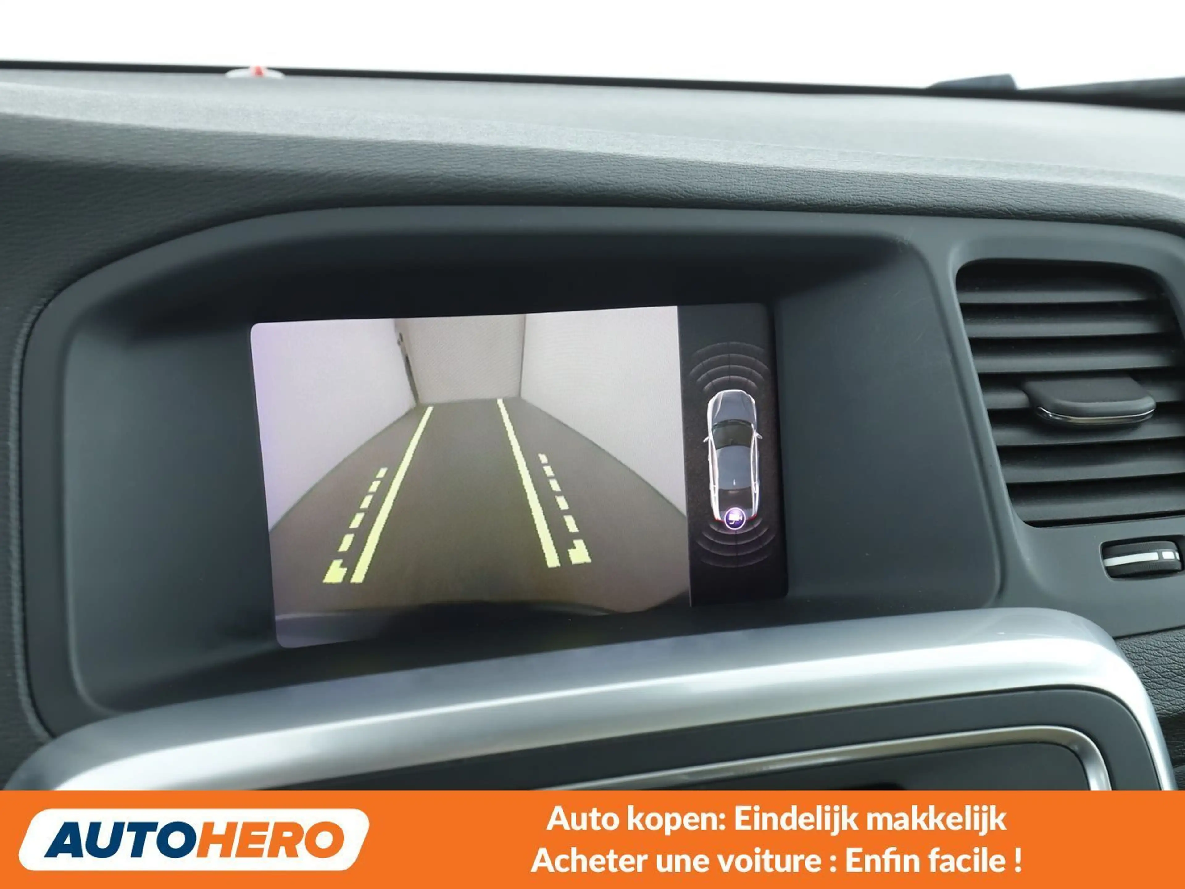 Volvo S60 2.0 D2 Summum — photo 9