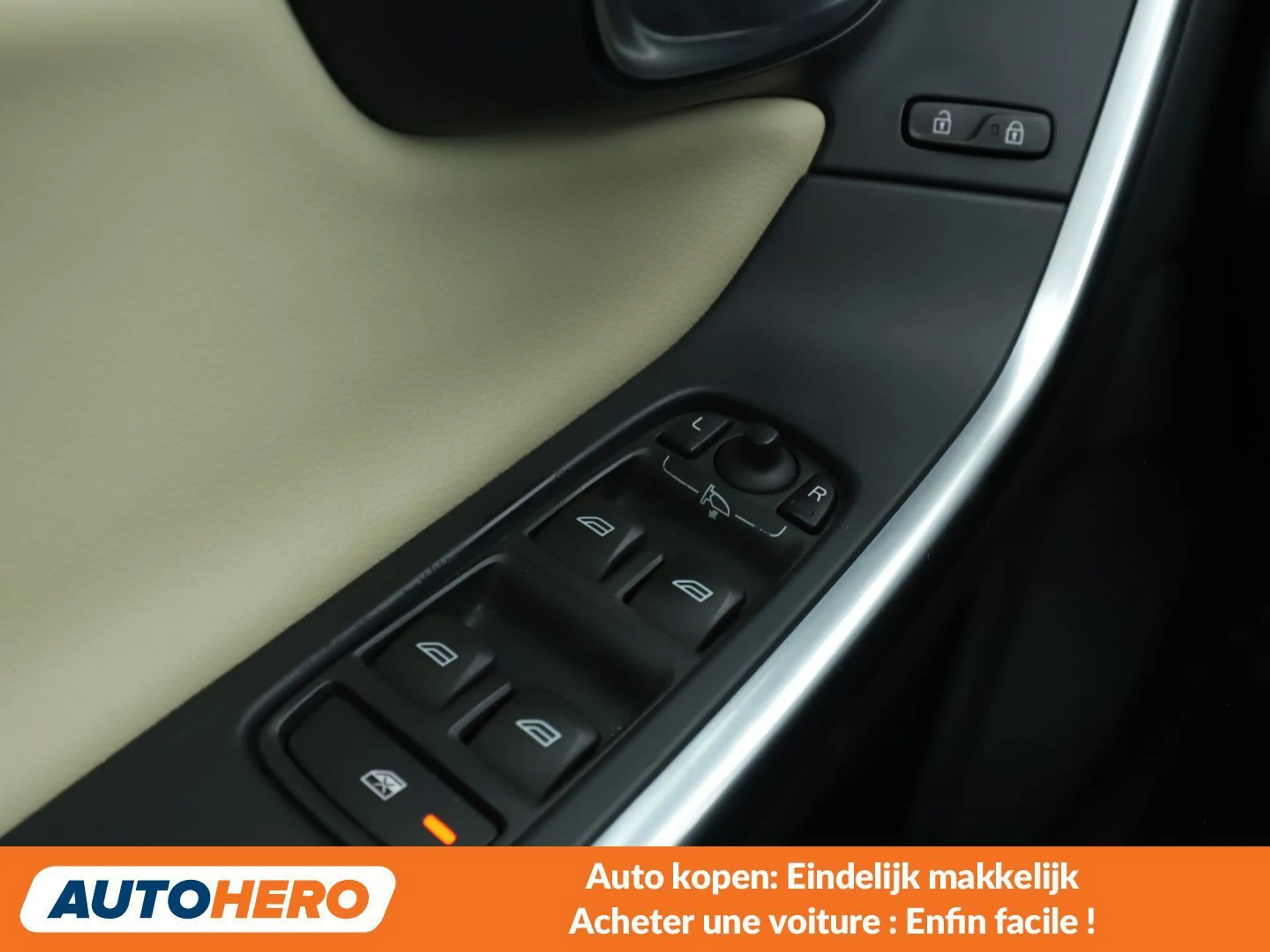 Volvo S60 2.0 D2 Summum — photo 13