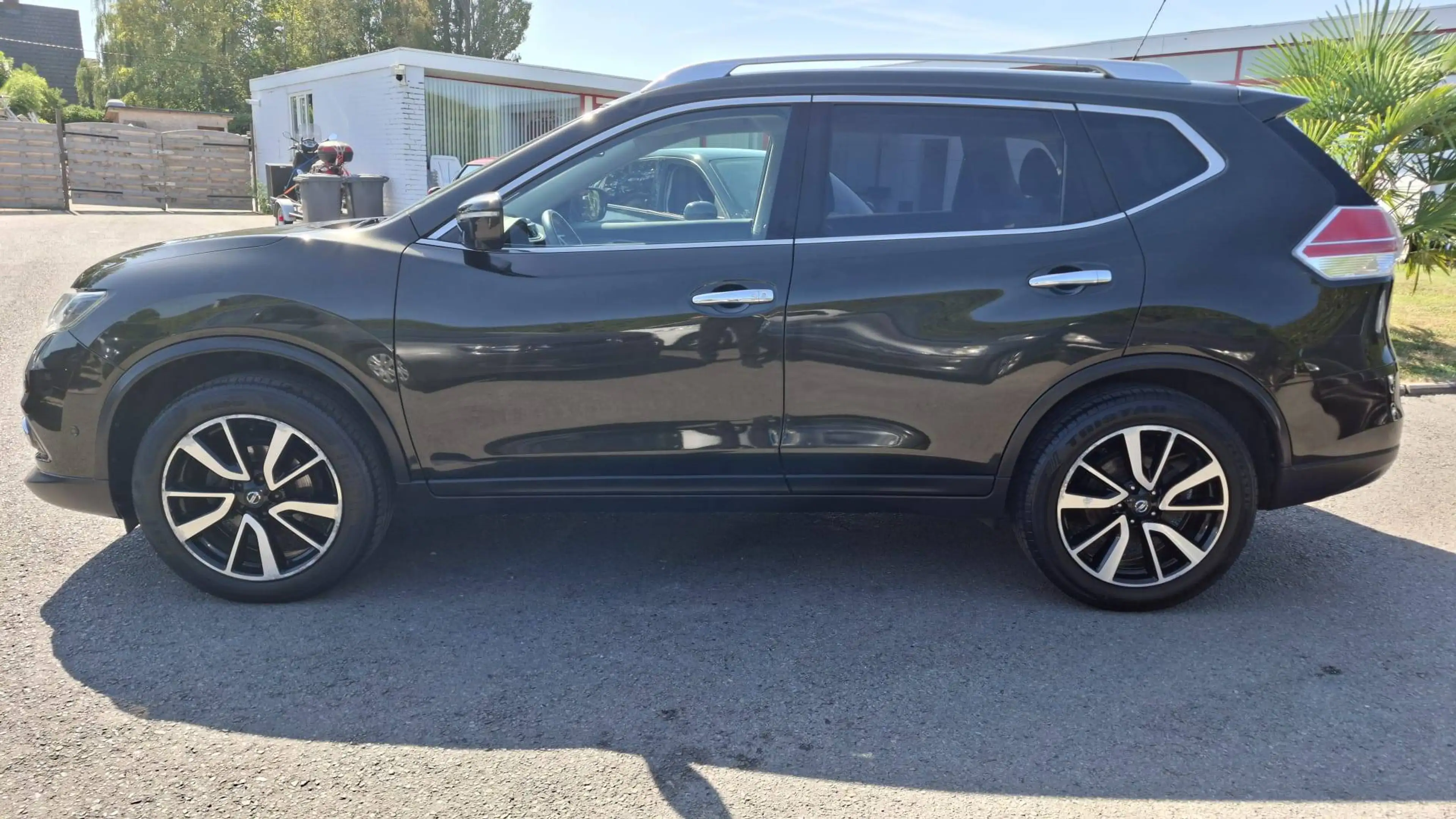 Nissan X-Trail X-Trail 1.6 dCi 2WD Tekna — photo 2