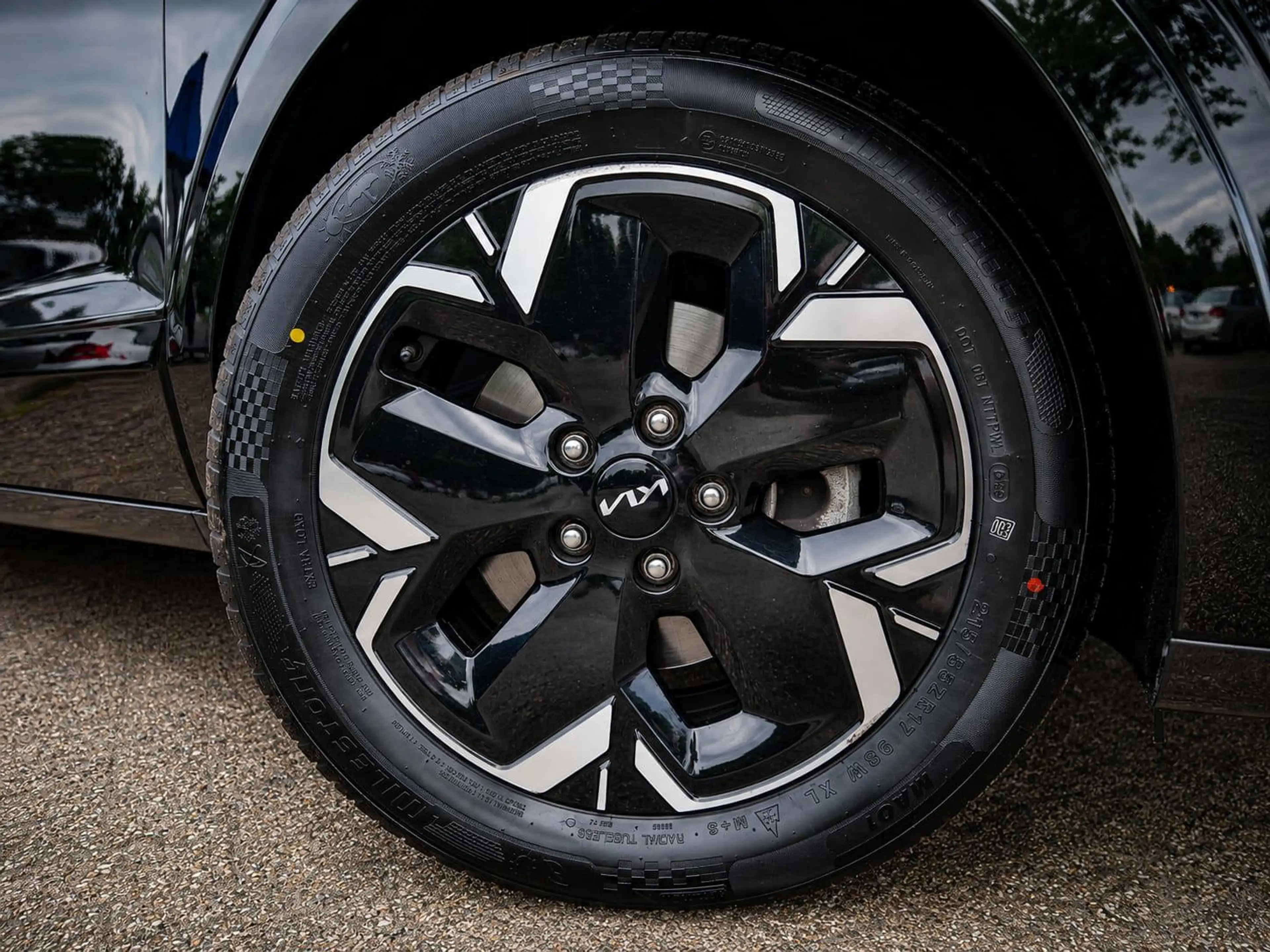 Kia e-Niro EV DynamicPlusLine 64.8 kWh Dealer Onderhouden Pan — photo 5