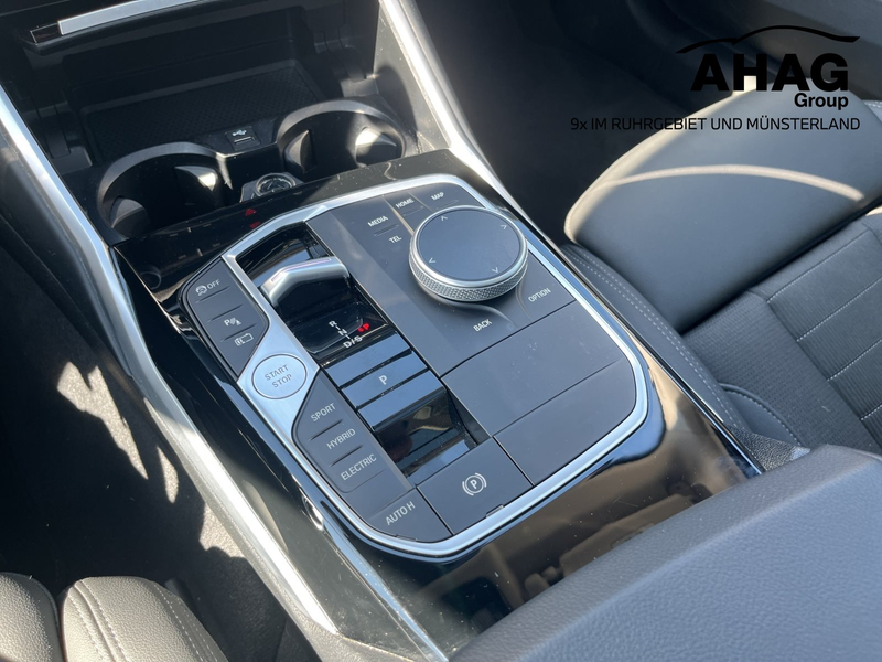 BMW 320 e Touring — photo 10