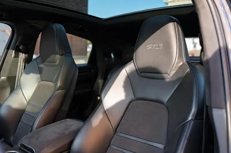 Porsche Cayenne Coupé GTS – Foto 12