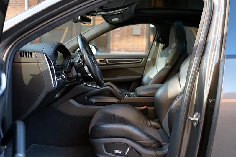 Porsche Cayenne Coupé GTS – Foto 11