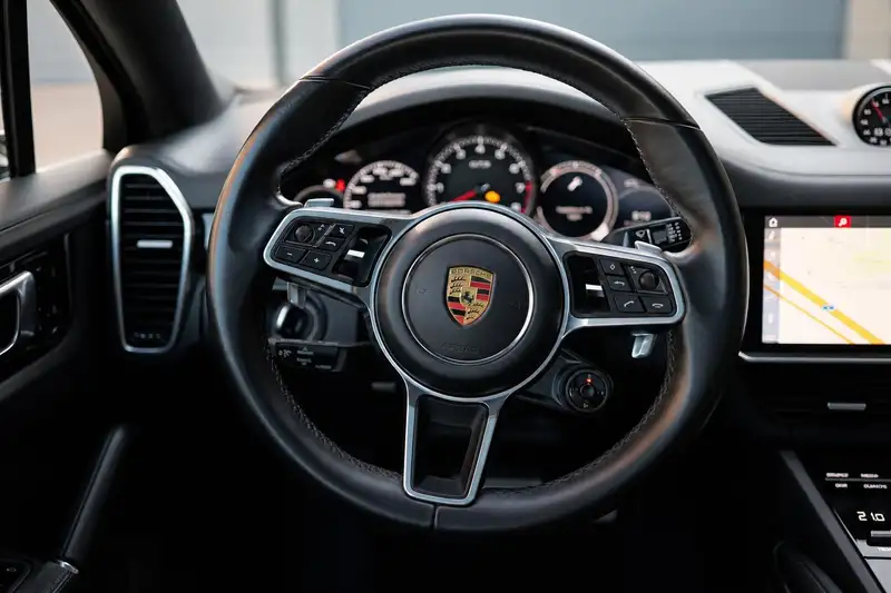 Porsche Cayenne Coupé GTS – Foto 10