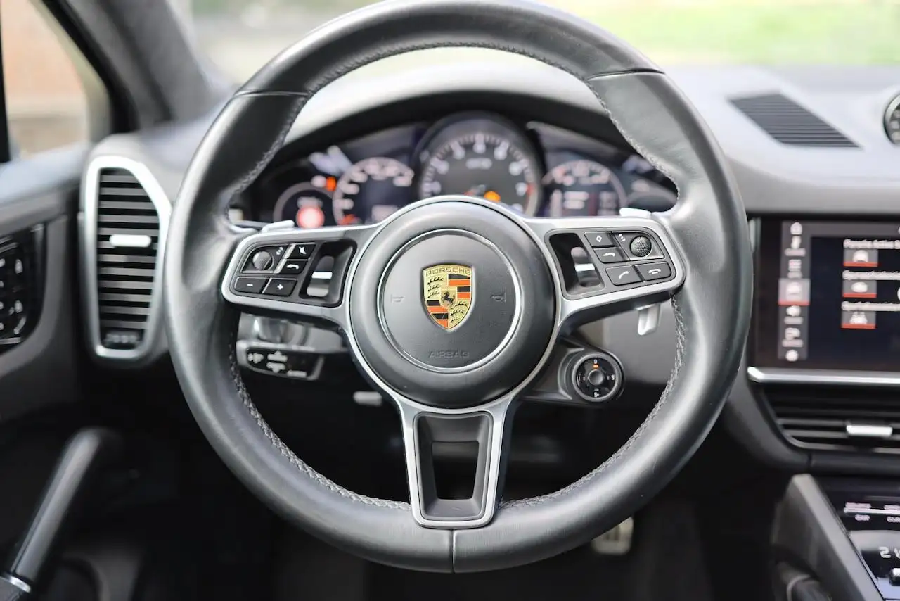 Porsche Cayenne Coupé GTS – Foto 8