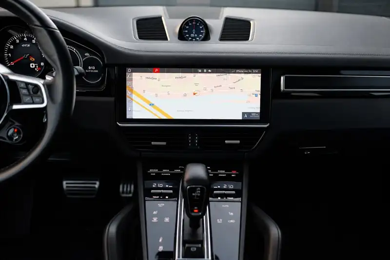 Porsche Cayenne Coupé GTS – Foto 9