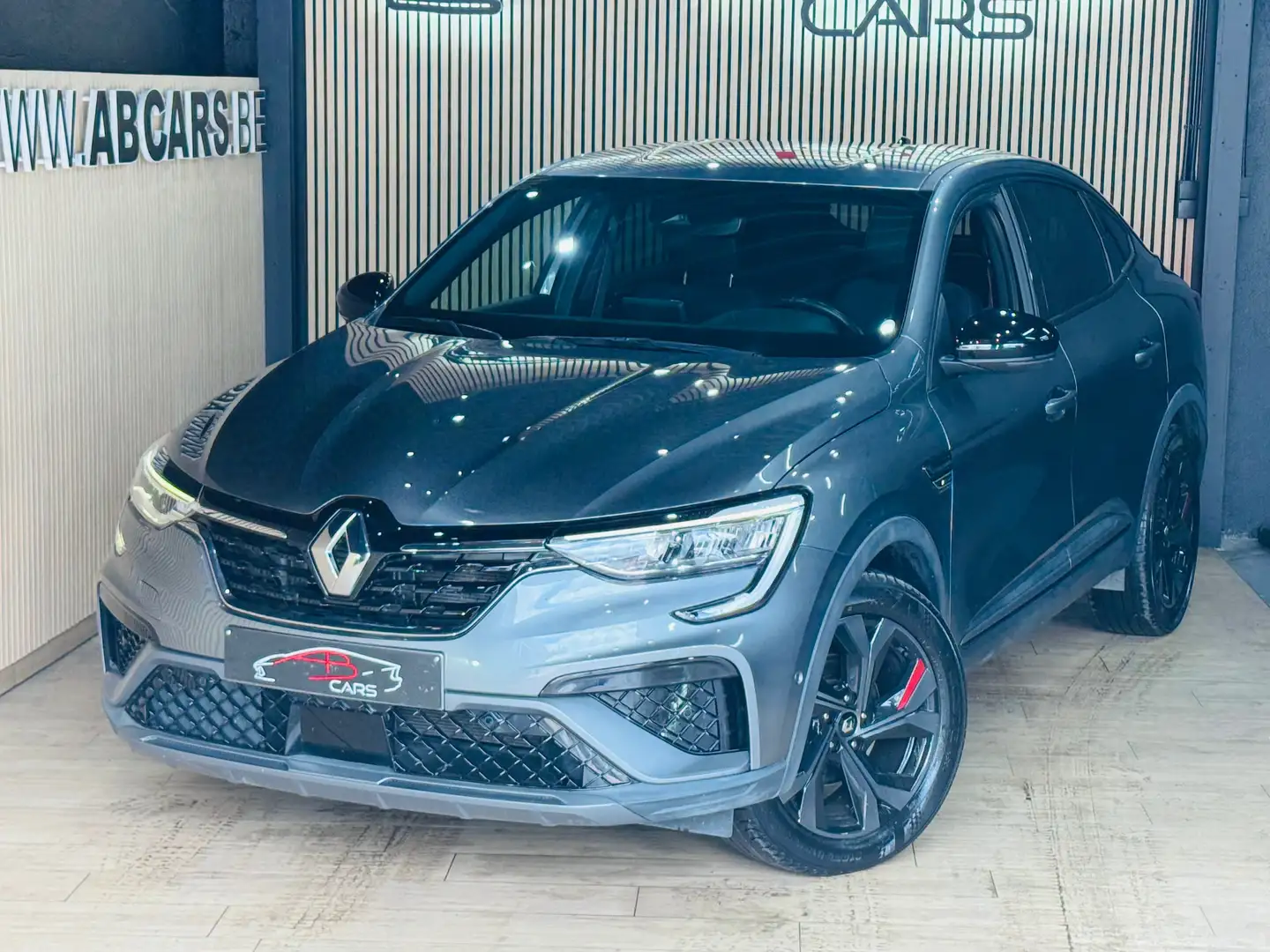 Renault Arkana 1.6i E-TECH HEV R.S.Line * GARANTIE 12 MOIS * Grijs - 2