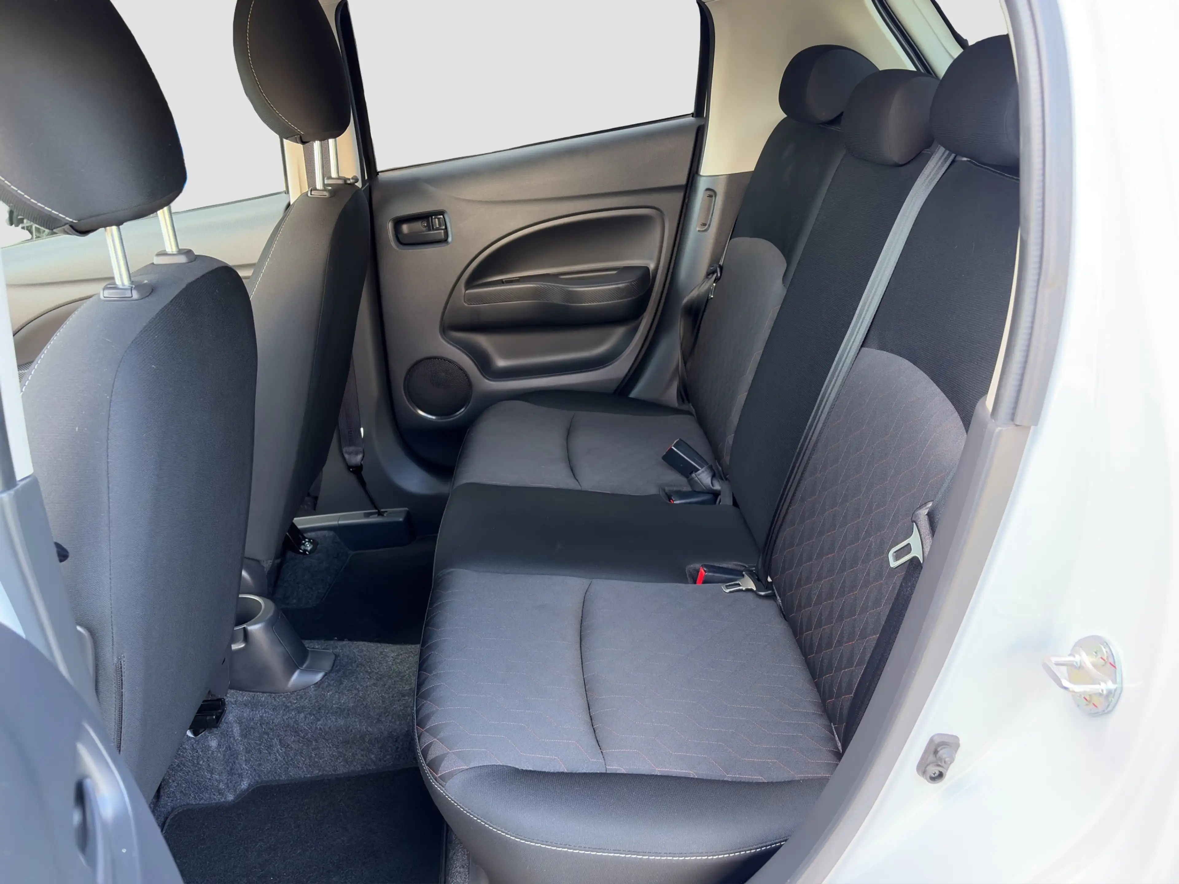 Mitsubishi Space Star 1.2 70pk Dynamic | Camera | Cruise control | Clima — photo 12