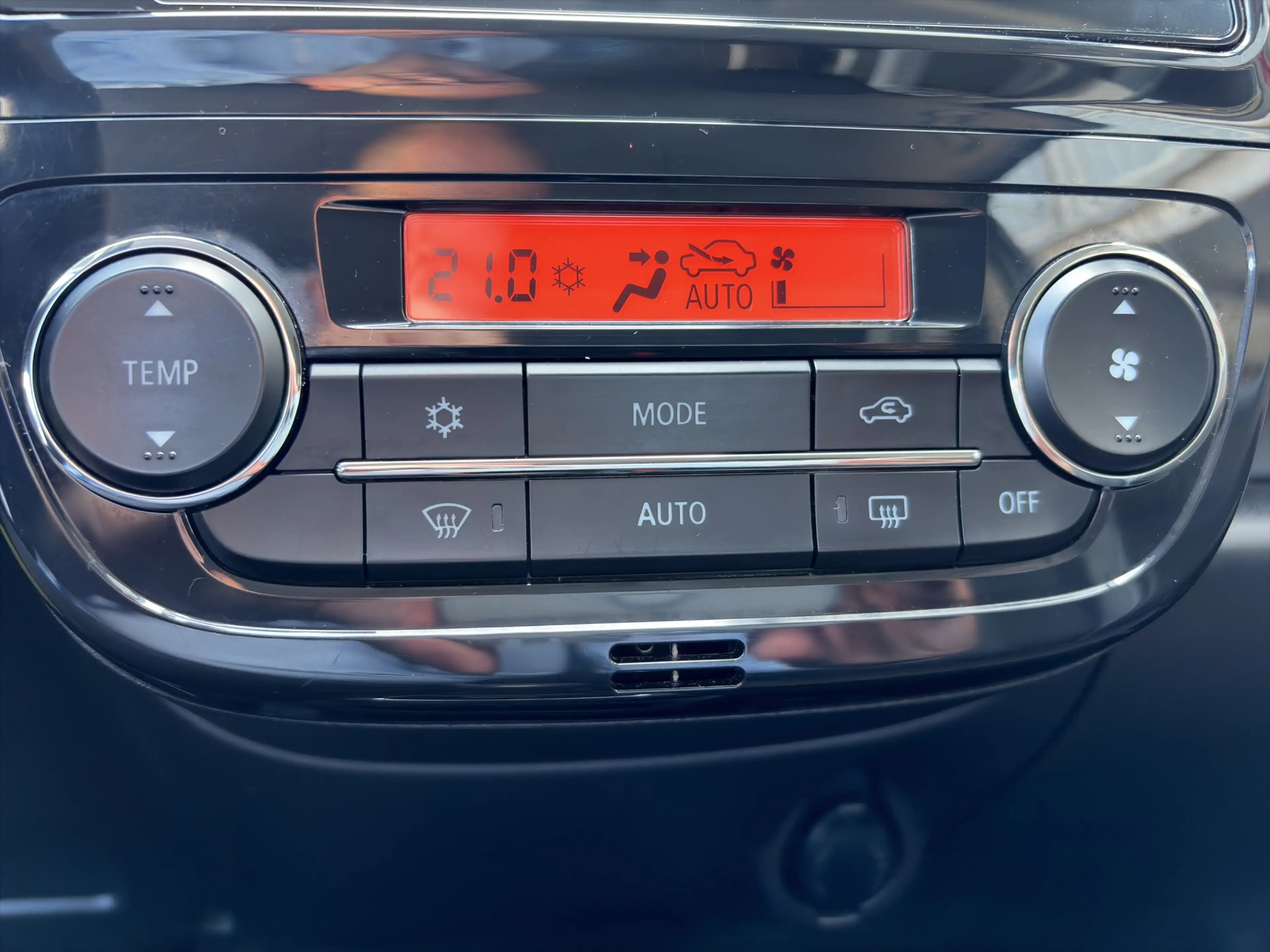 Mitsubishi Space Star 1.2 70pk Dynamic | Camera | Cruise control | Clima — photo 27