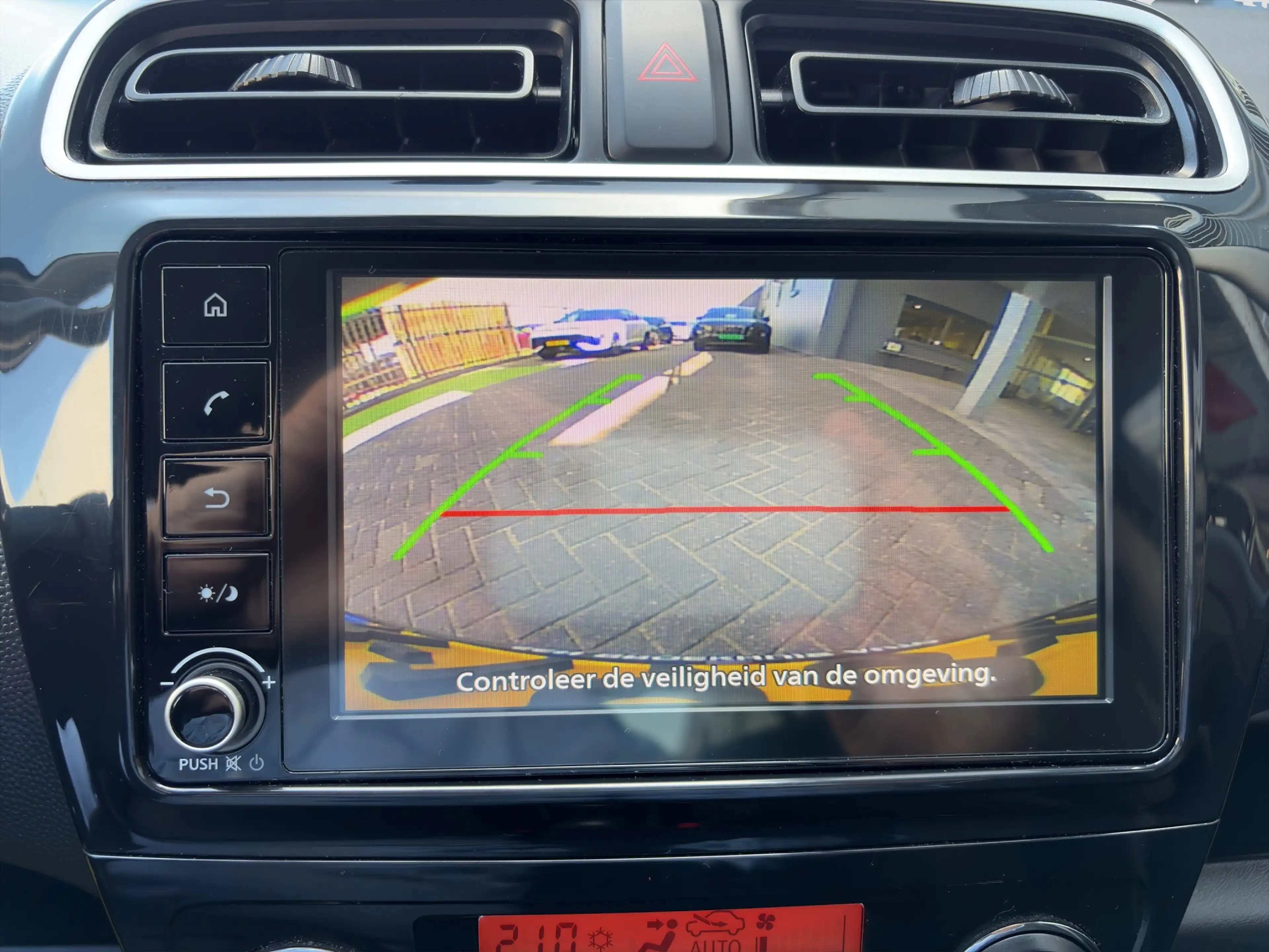 Mitsubishi Space Star 1.2 70pk Dynamic | Camera | Cruise control | Clima — photo 26